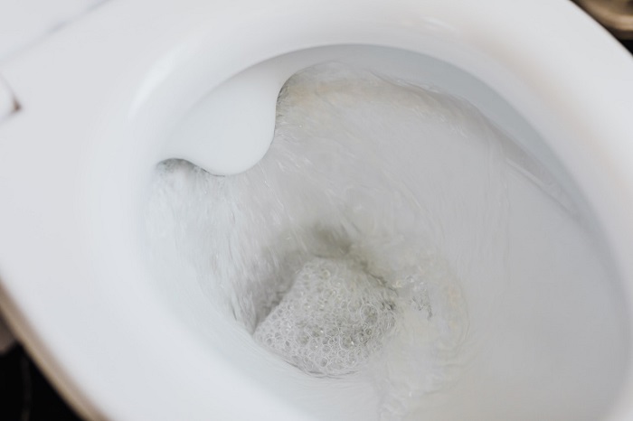 foto do vaso sanitário com espuma