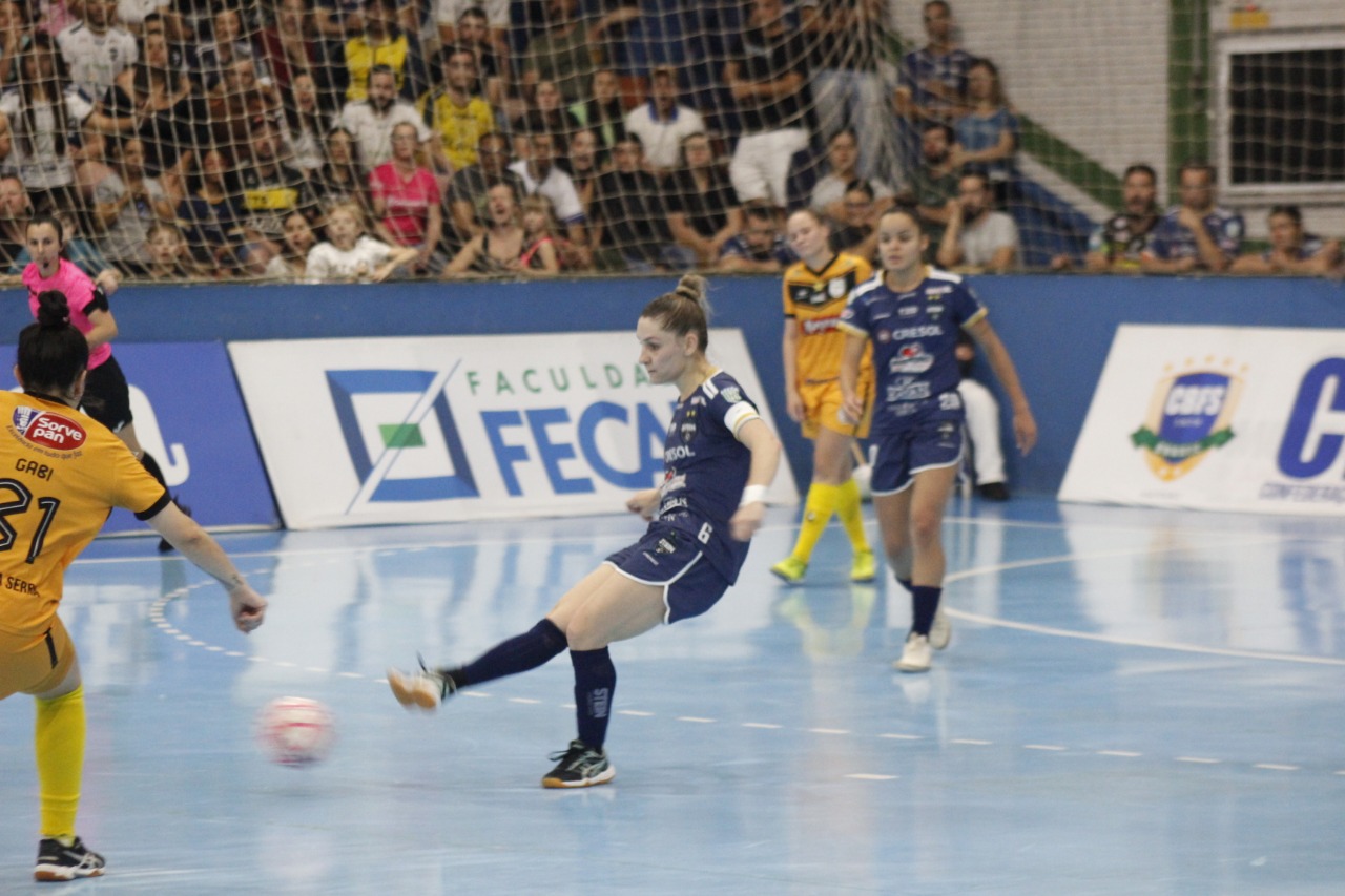 Michi é a artilheira do Stein na temporada com 25 gols