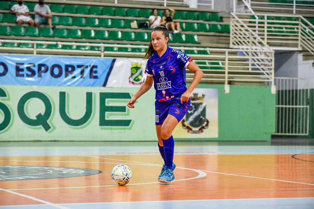 A experiente Camilinha vai reforçar o Stein Cascavel