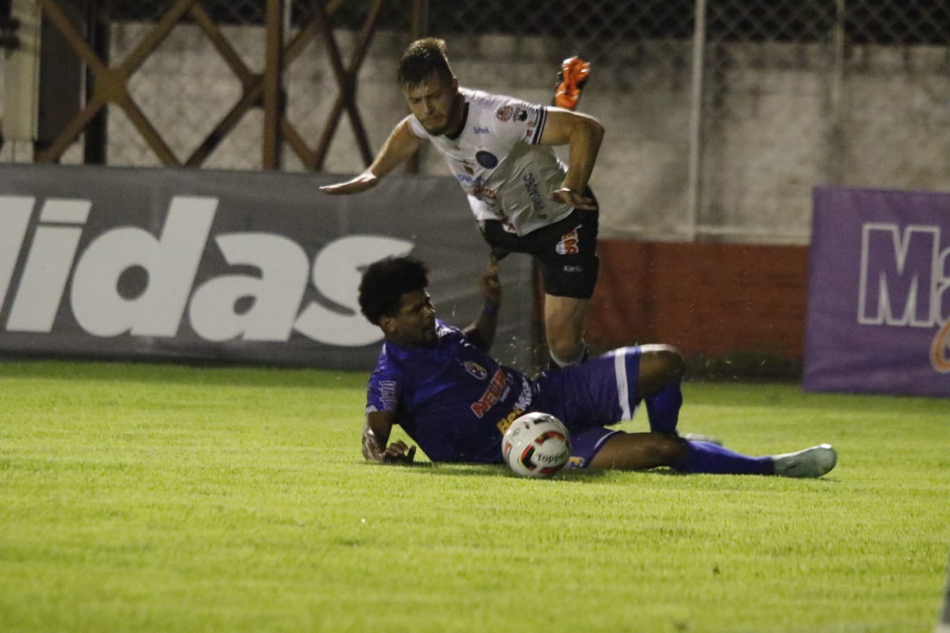 A derrota para o Operário decretou a queda do Foz do Iguaçu