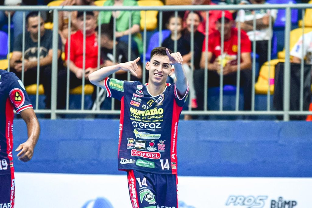 Minatti marcou o primeiro gol na LNF