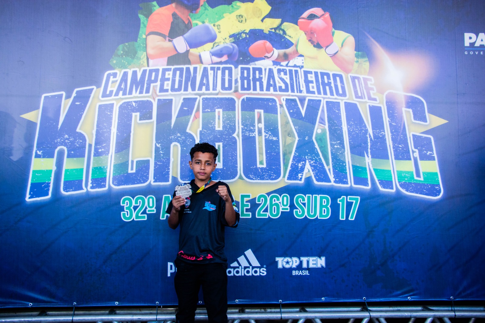 Kaique Bispo dos Santos , medalha de prata no kick Light.