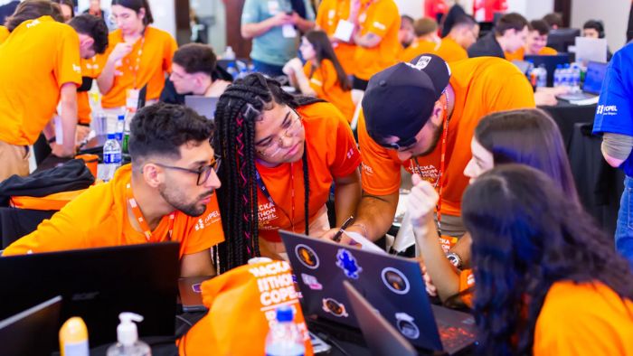 Hackathon Copel, momento dos universitários colocarem em prática o que aprenderam em sala de aula | Foto: Divulgação