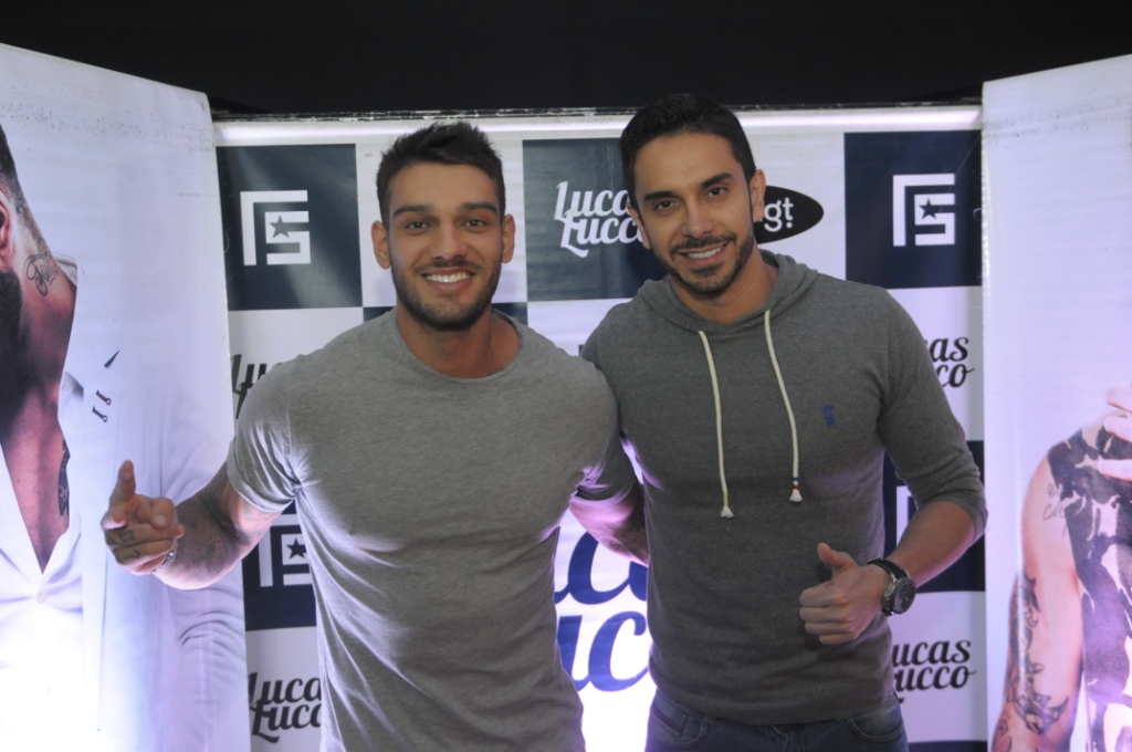 Com o cantor Lucas Lucco