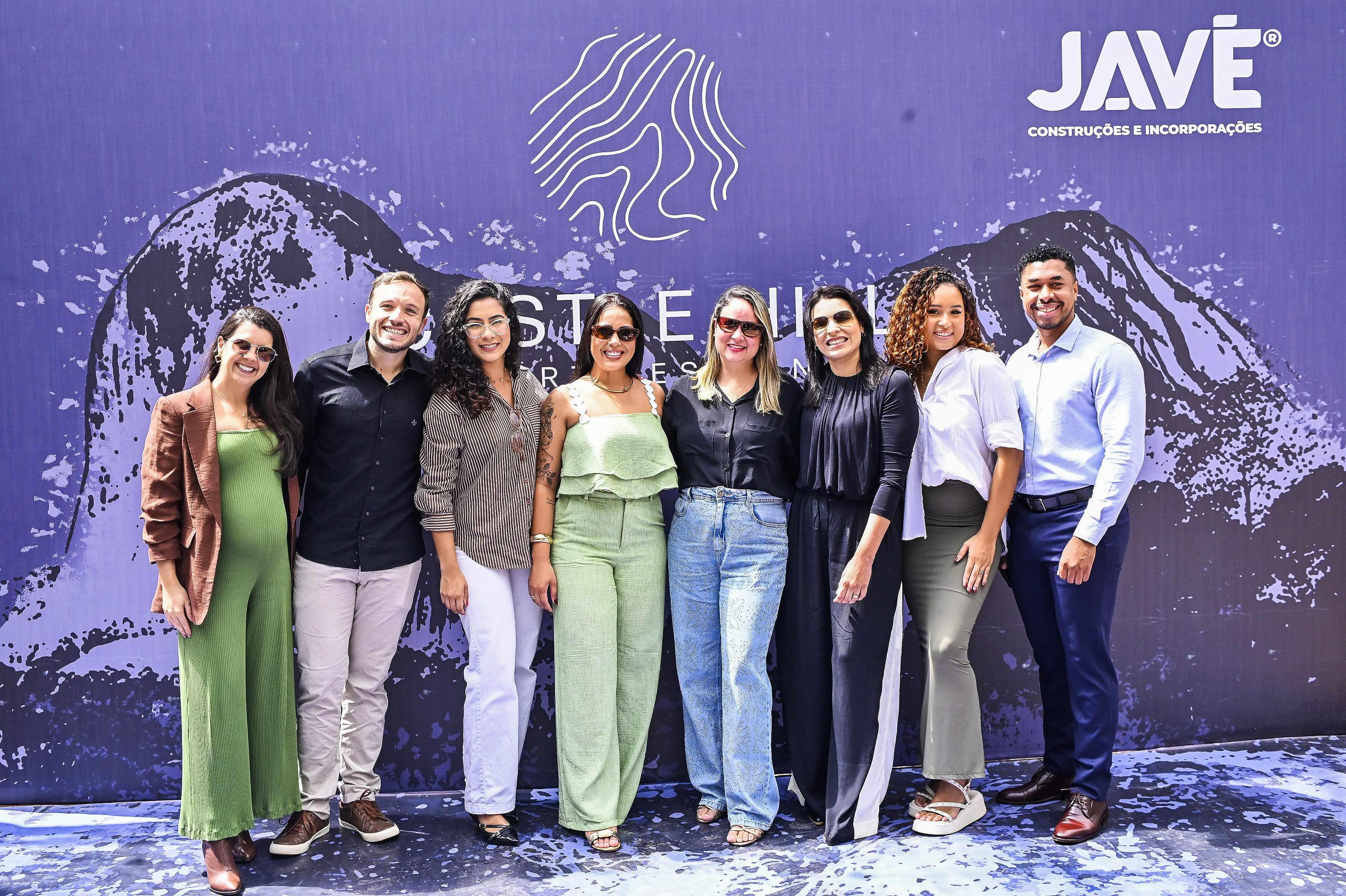 Castle Hill da Javé recebe novos moradores com evento sofisticado em Vargem Alta