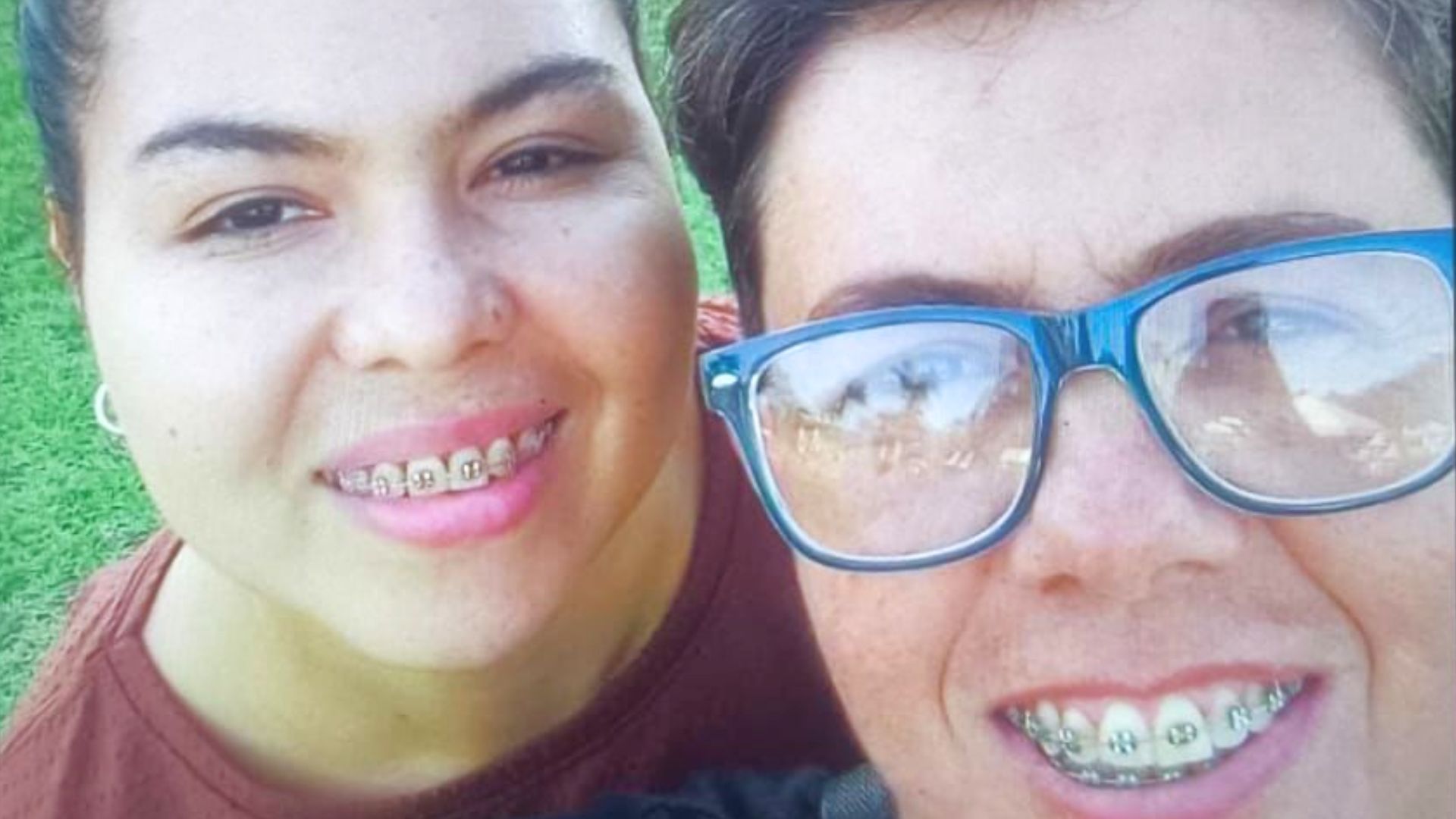 À esquerda, Francisca Chaguiana Dias Viana. De óculos, Daniele Toneto. Mulheres foram mortas por PM em Cariacica