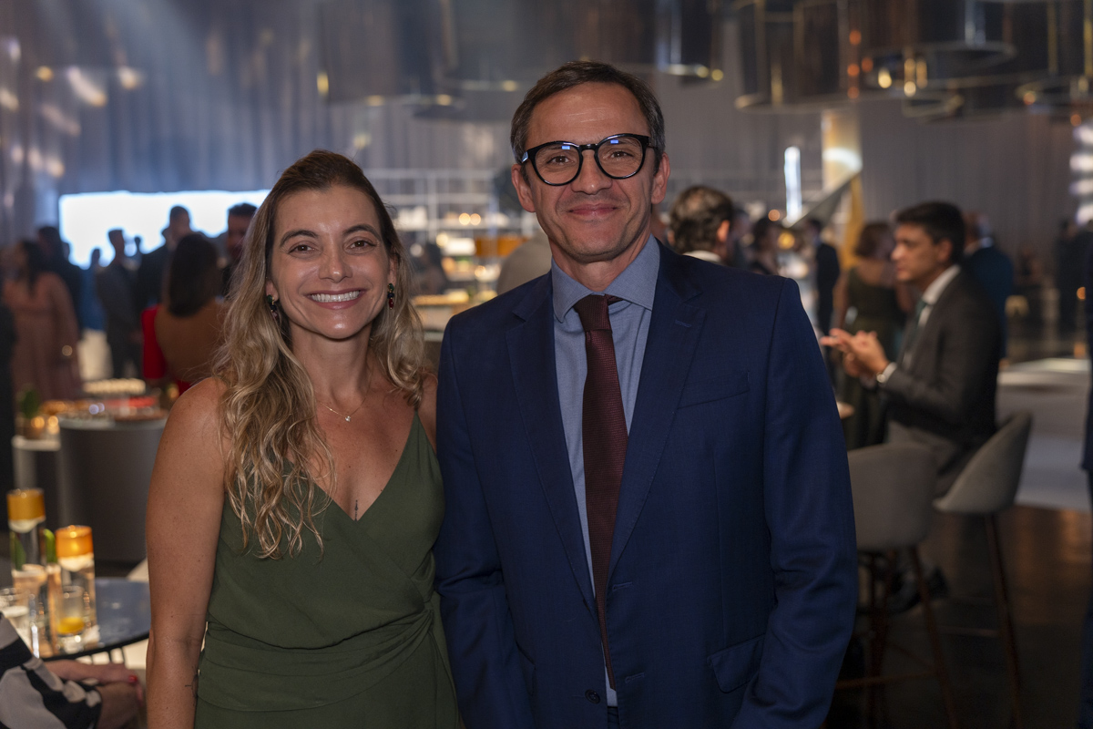 Thiago Santos e Dayse Hoffmann