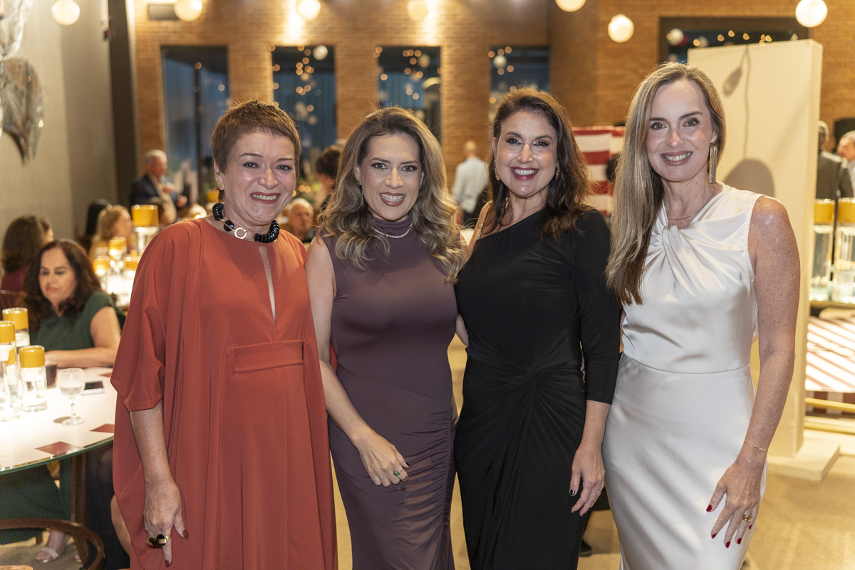 Adriana Delmaestro, Gisela Rezende, Renata Rasseli, Rita Tironi