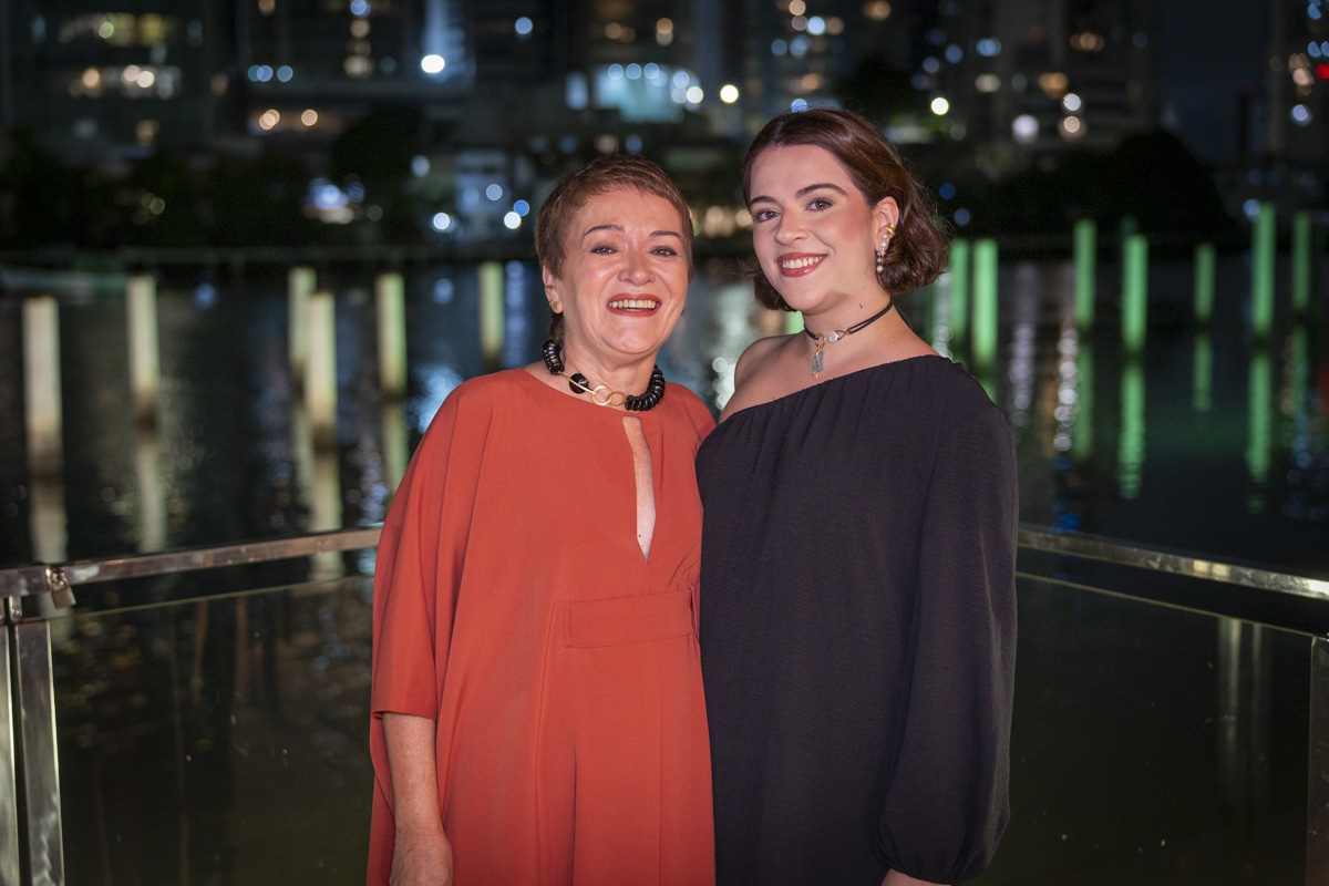 Adriana e Carol Delmaestro