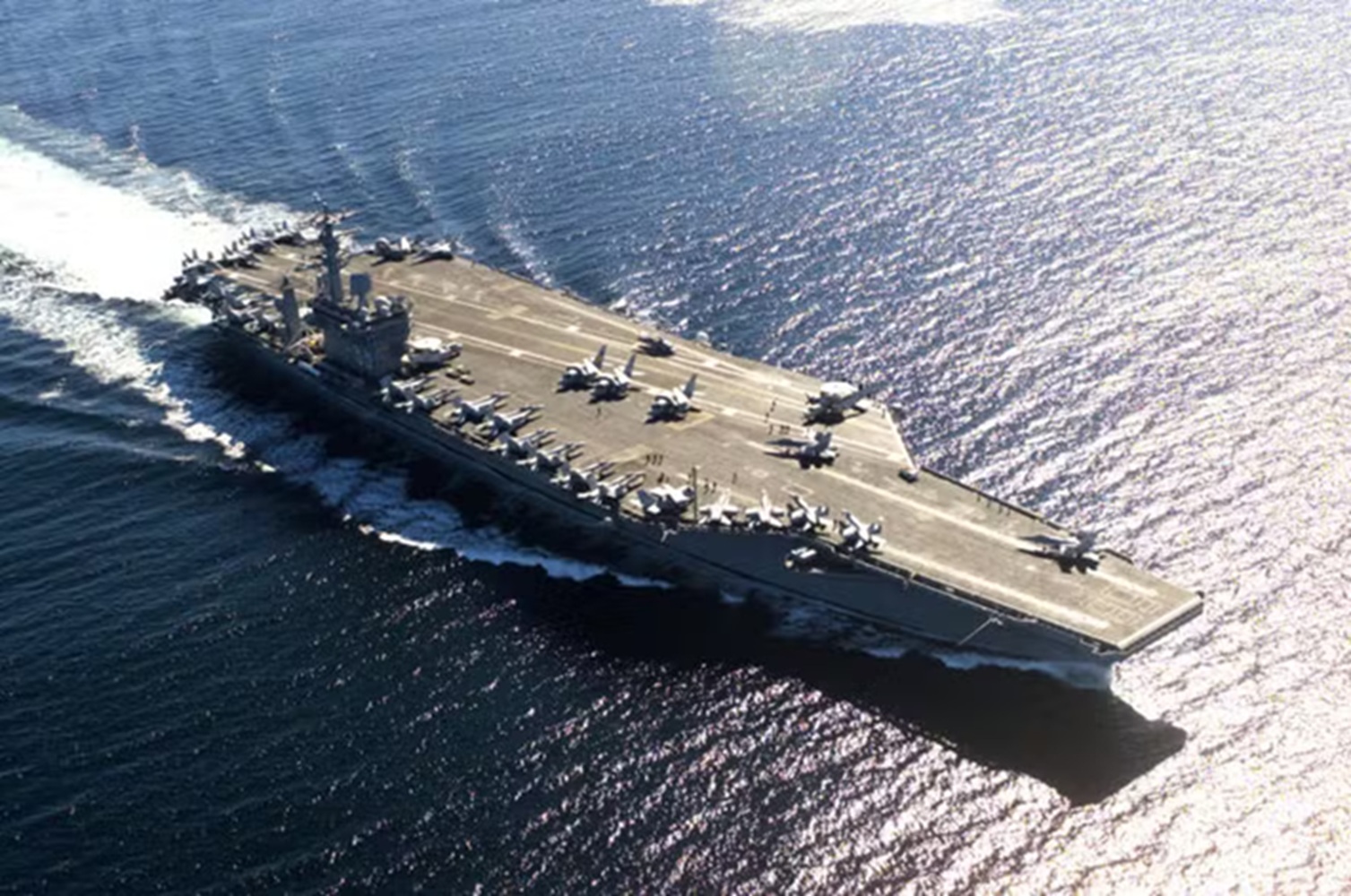 O USS Nimitz (CVN 68) vai navegar pela costa sul-americana durante a Southern Seas 2026