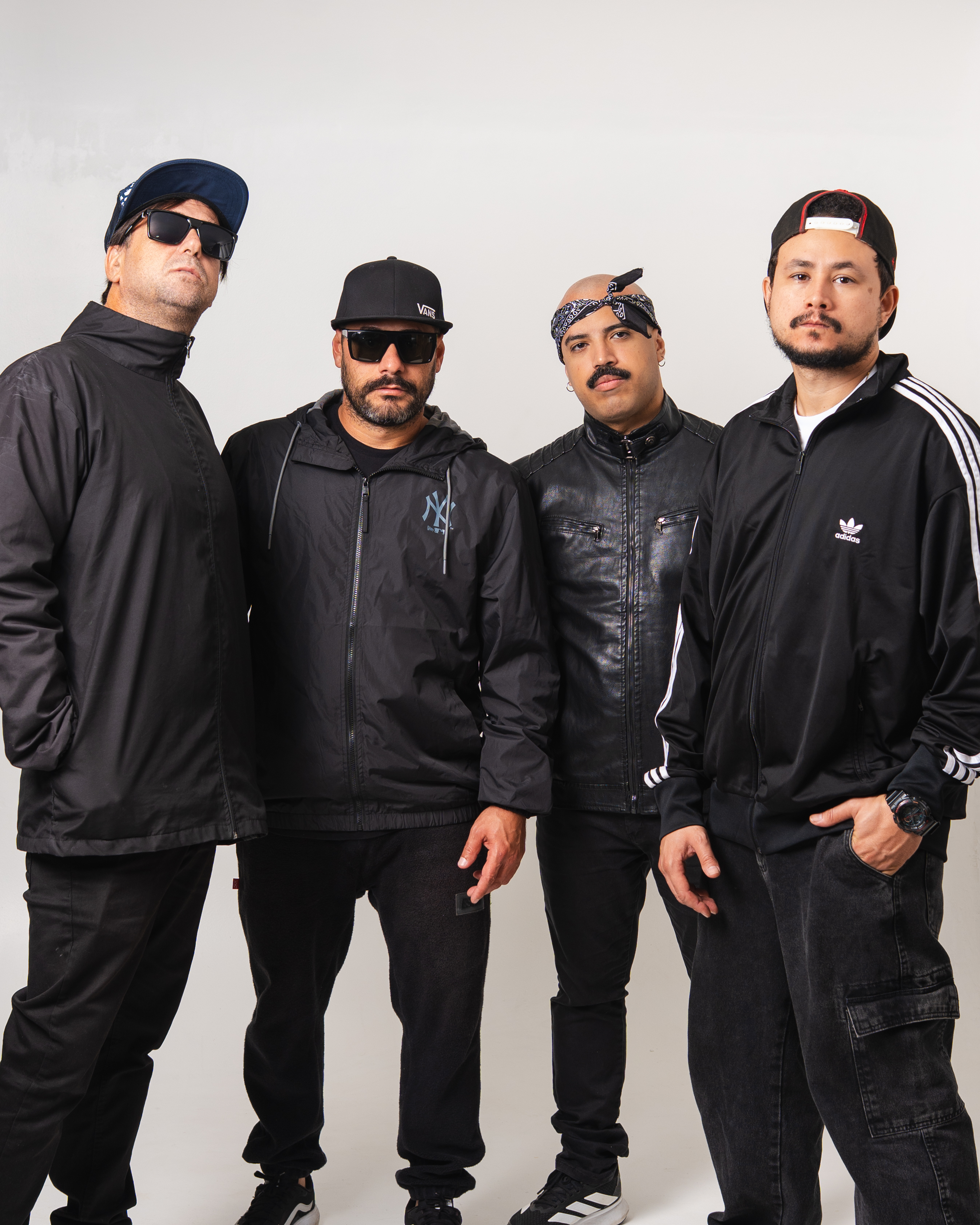 Banda Charlie Brothers fará show no Festival dos Golfinhos
