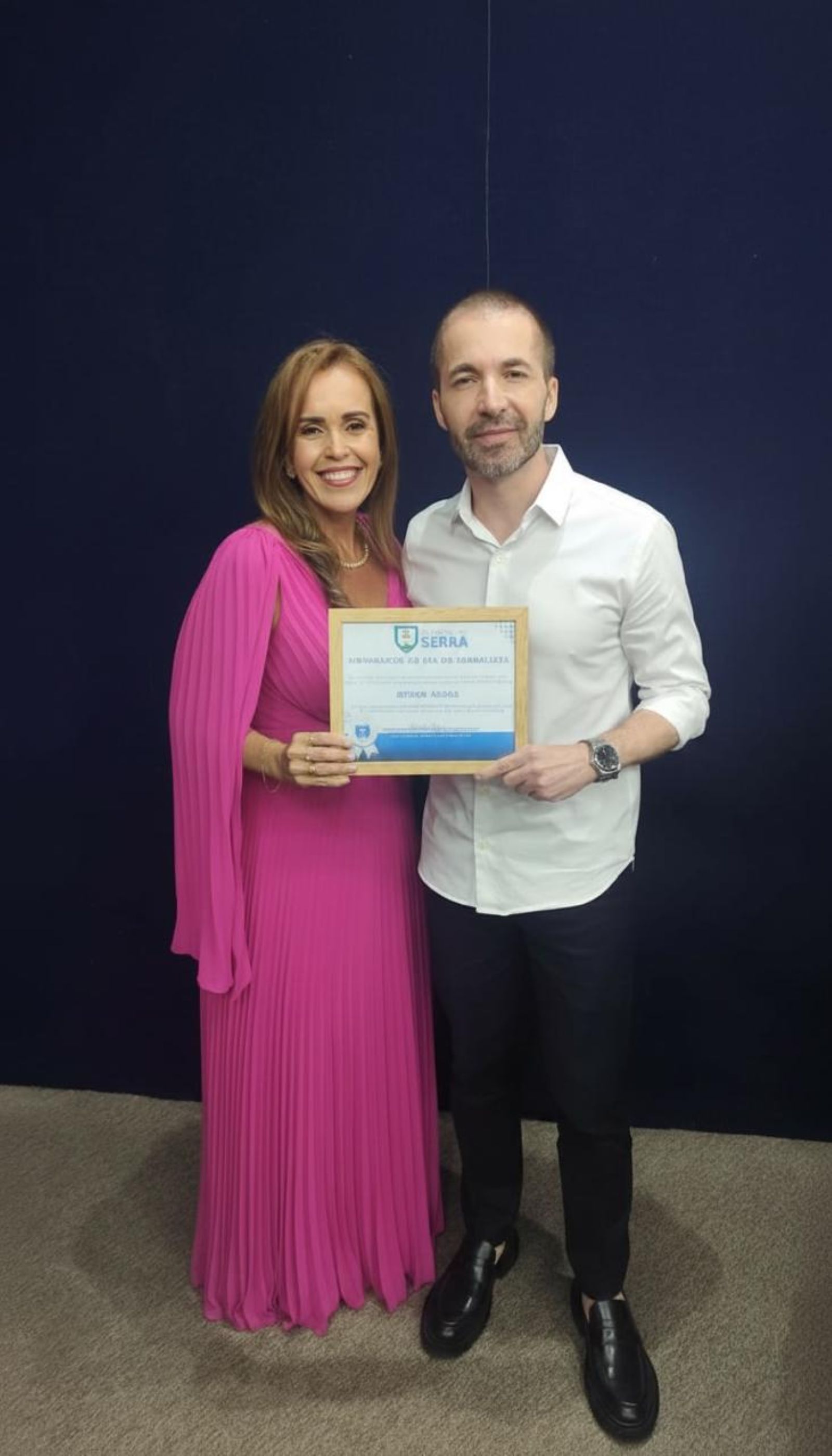 O jornalista e empresário Breno Arêas foi um dos homenageados pela vereadora Raphaela Moraes