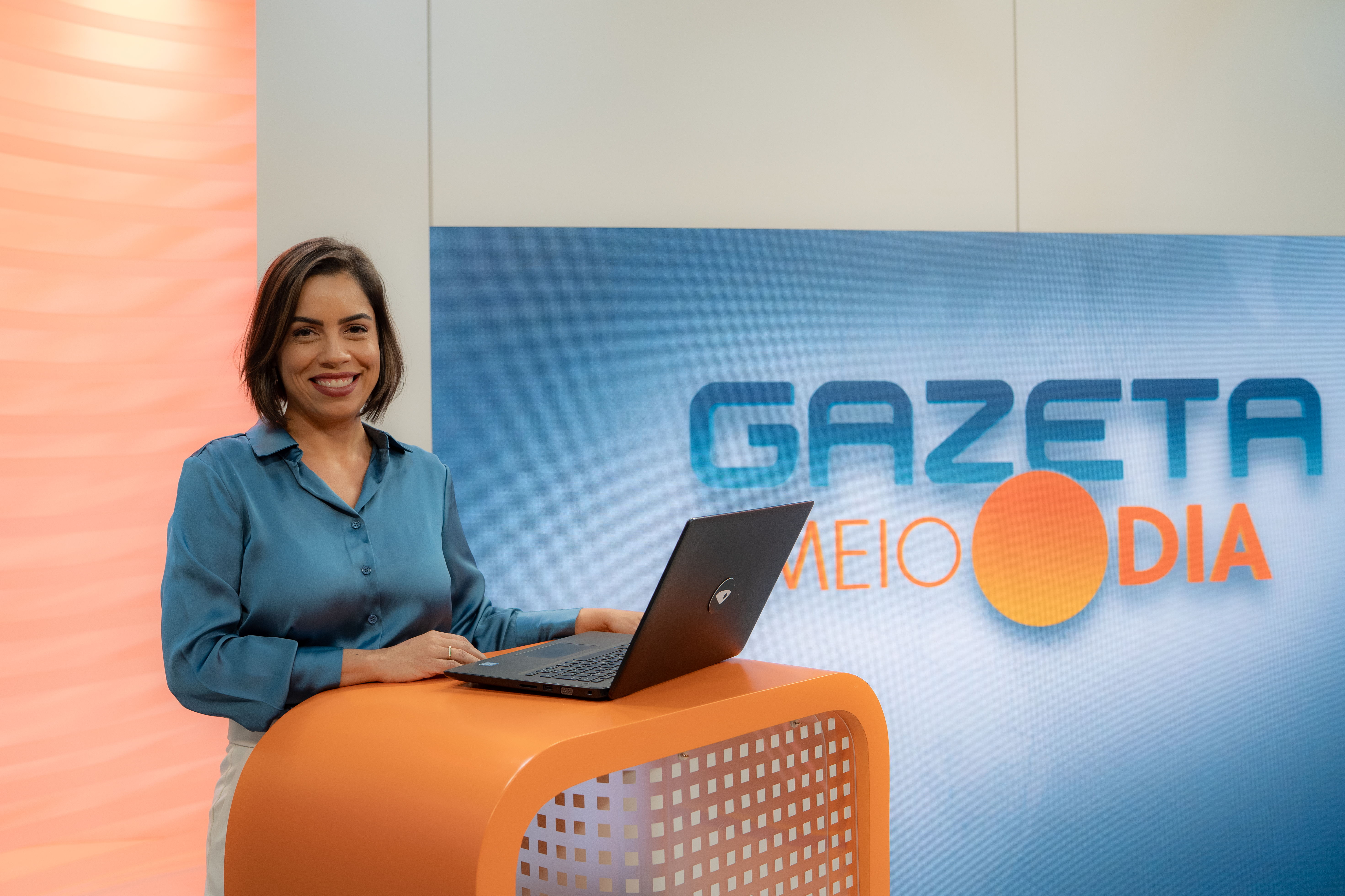 Gabriela Martins é a nova apresentadora regional do Gazeta Meio Dia.