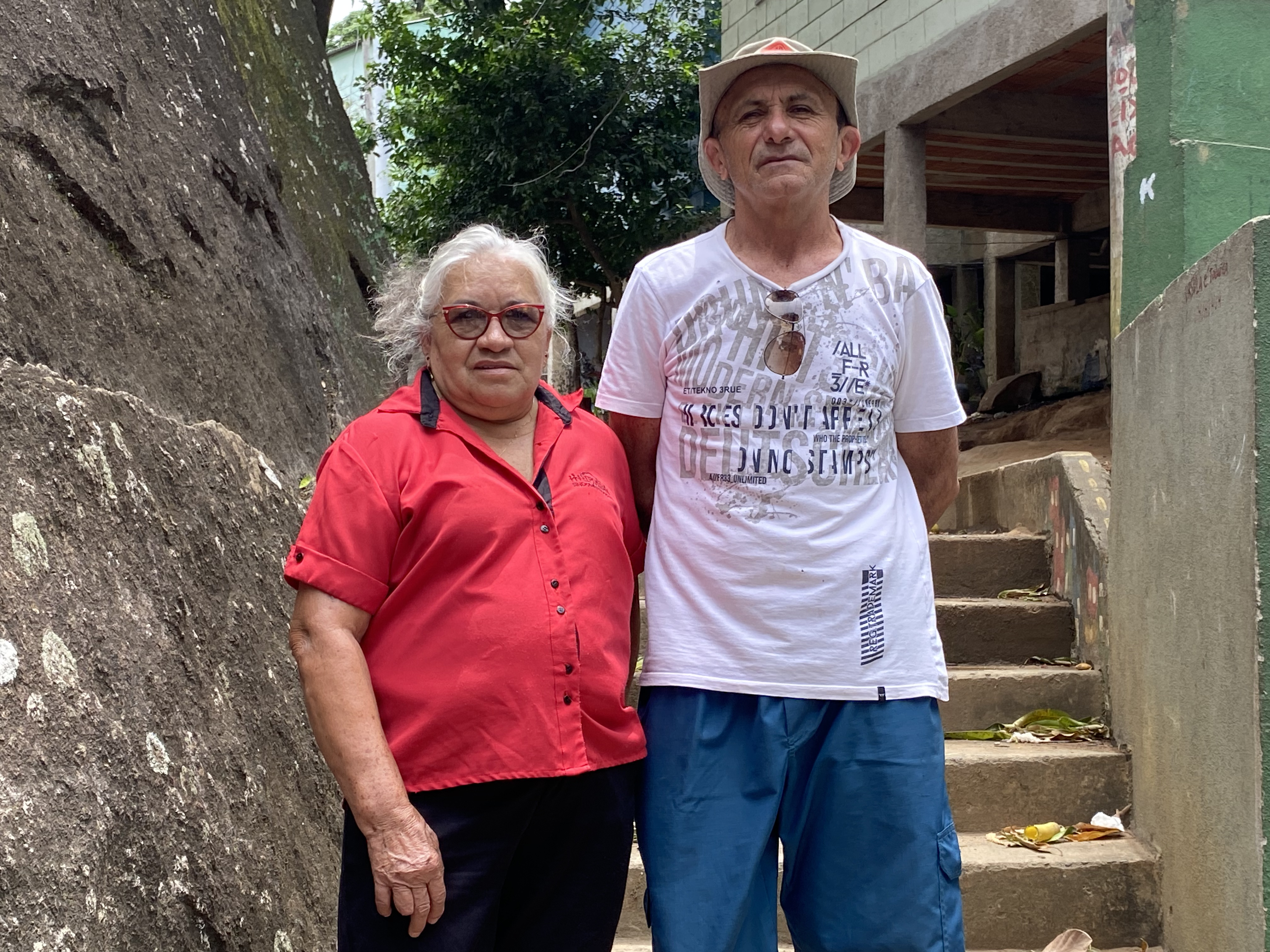 Família que morreu em acidente na BR 101, em Jaguaré, foi velada e enterrada em Cariacica
