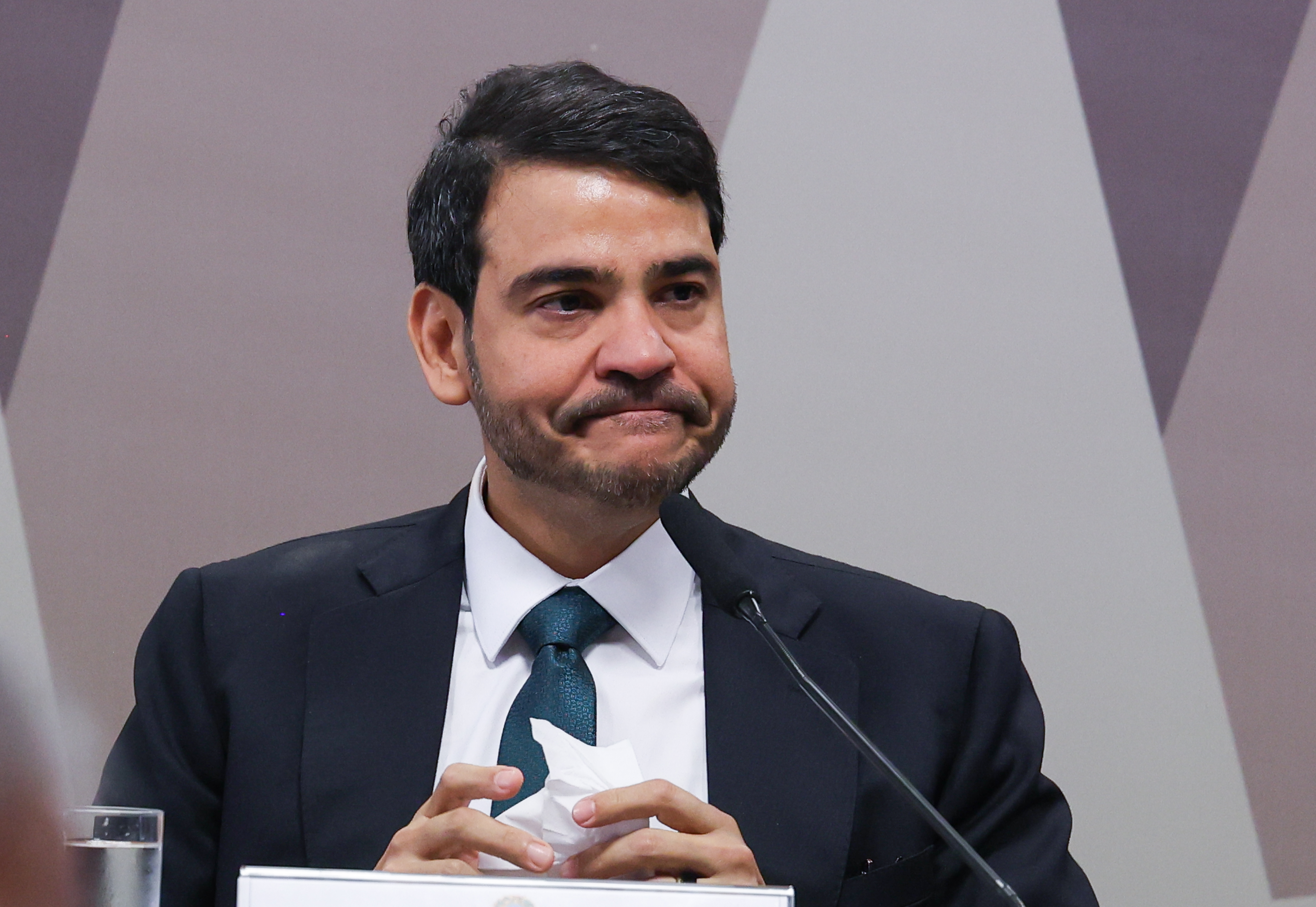 Jorge Messias durante sabatina no Senado Federal por vaga no STF