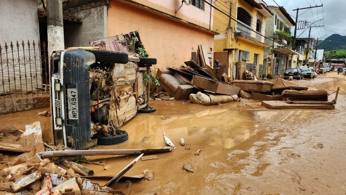 O rastro de destruição deixado pela enchente em Mimoso do Sul entre a noite do dia 22 e madrugada de 23 de março de 2024