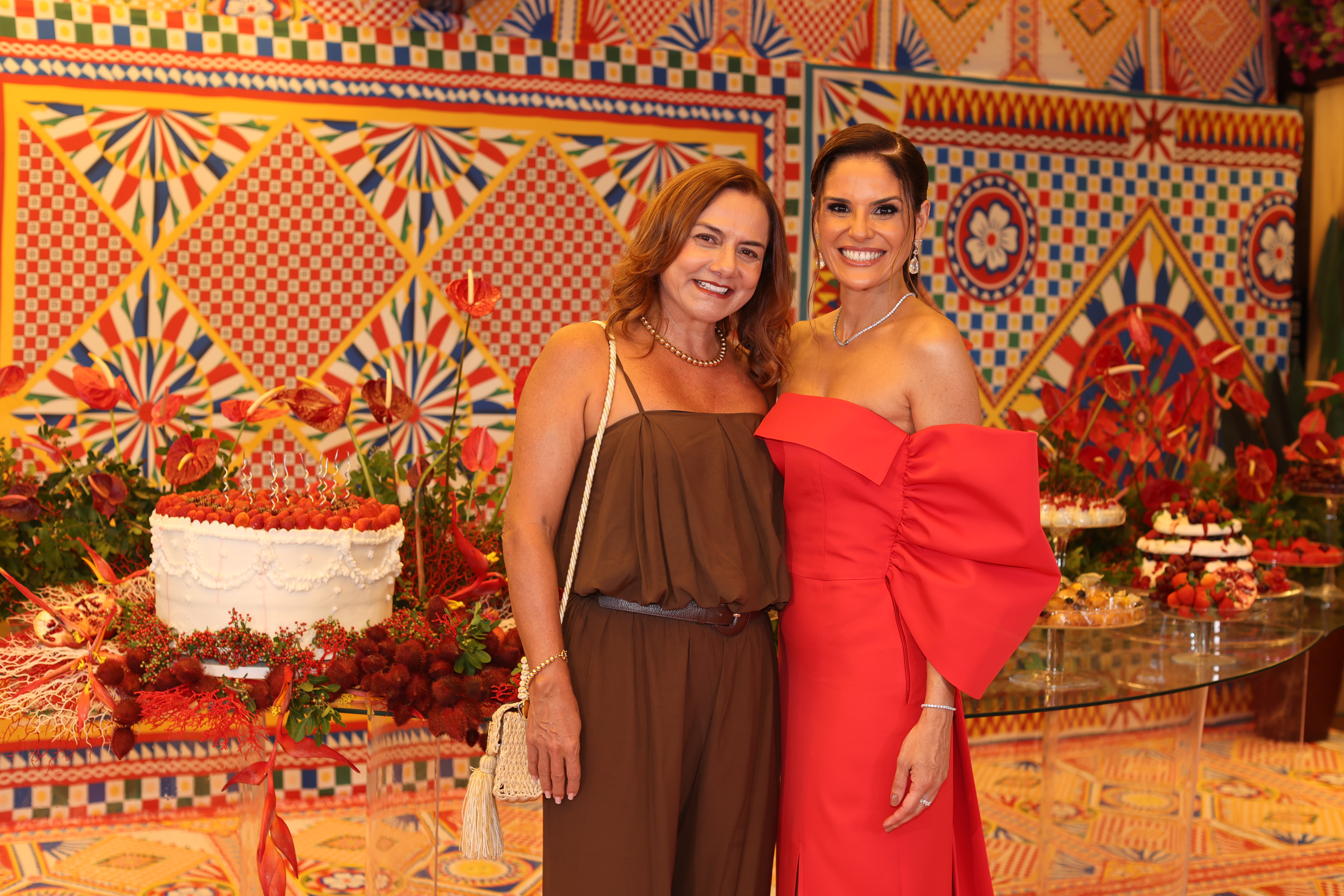 Jaqueline Hoehene Silva e Camila Resende