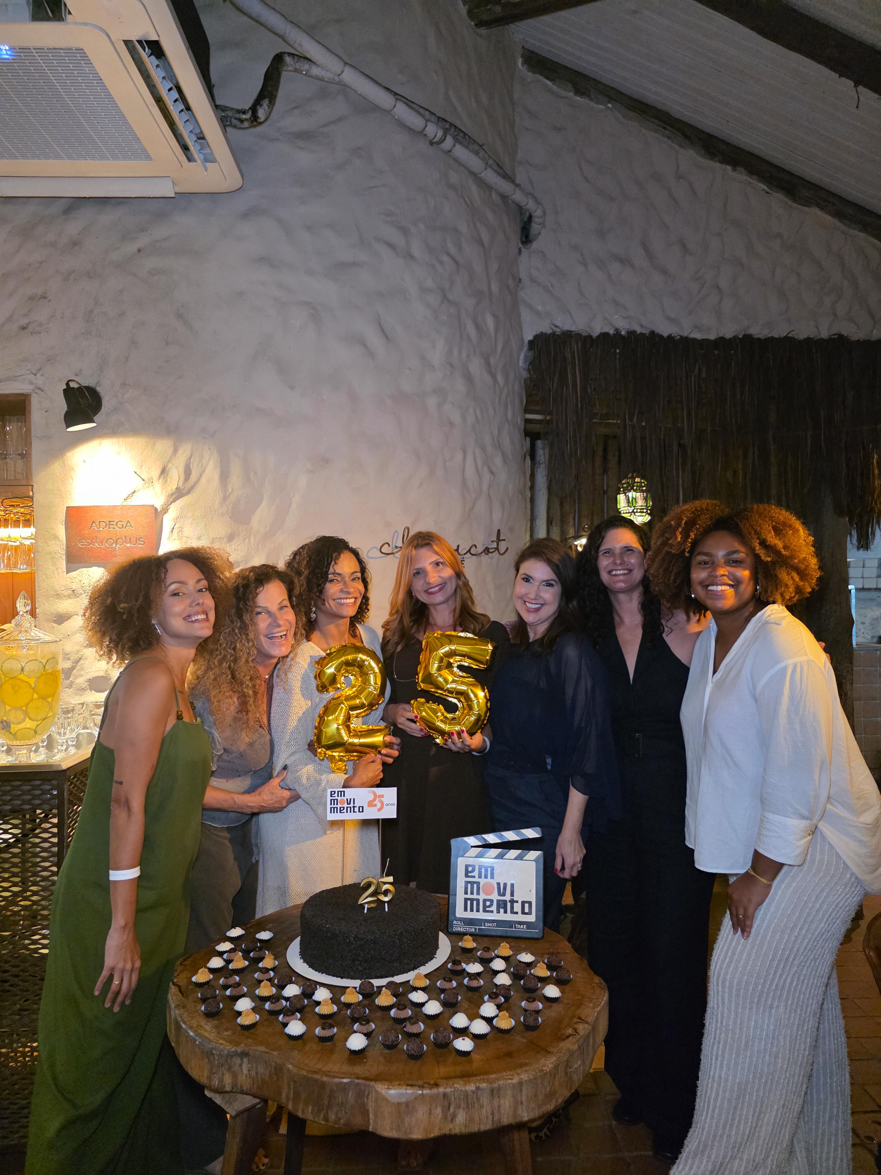 Elis Carvalho, Monica Zorzanelli, Dani Carla, Camila Alves, Renata Rasseli, Lethicia Ribeiro e Bethânia Miranda