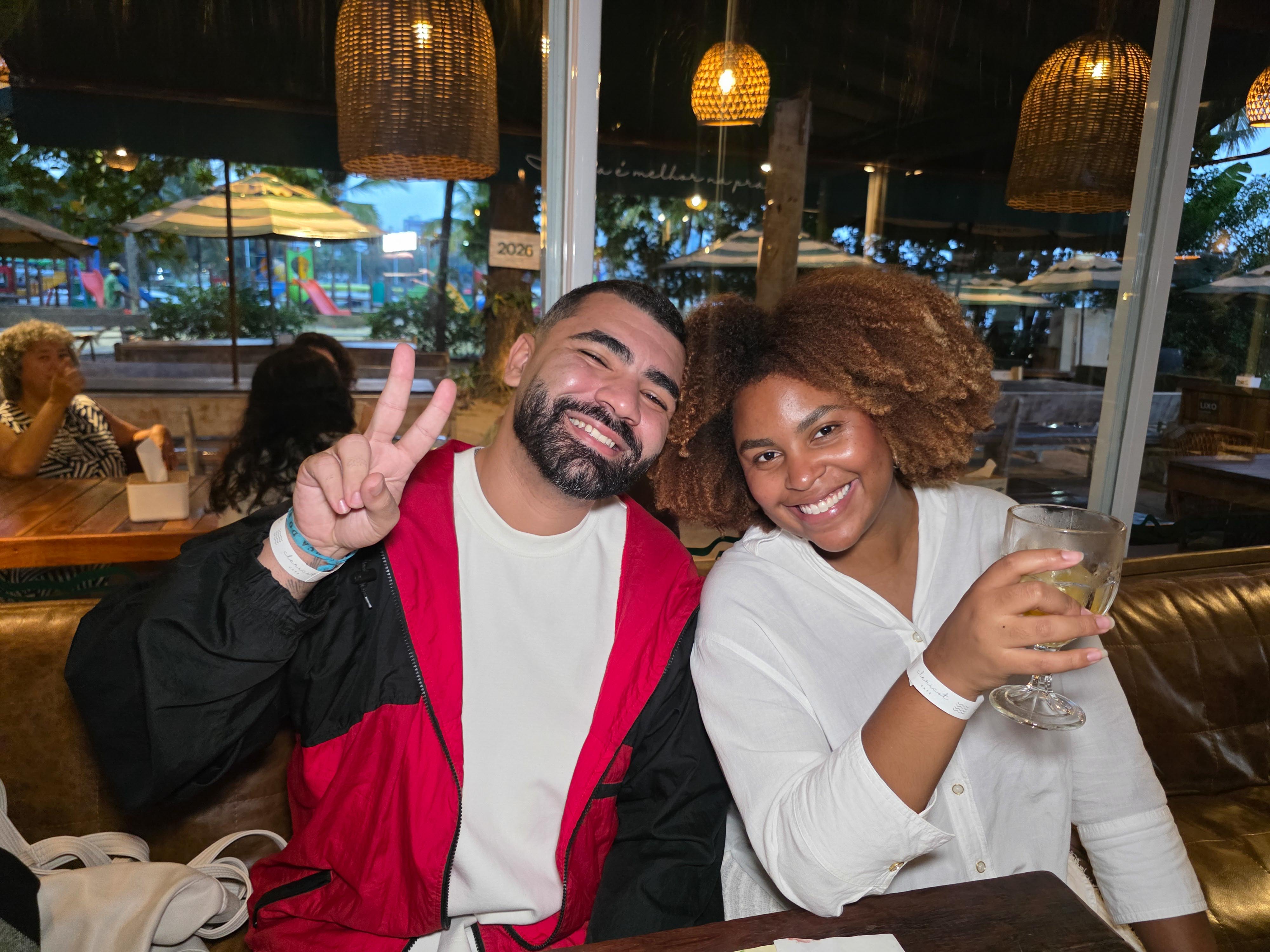 Jeff Teófilo e Bethânia Miranda