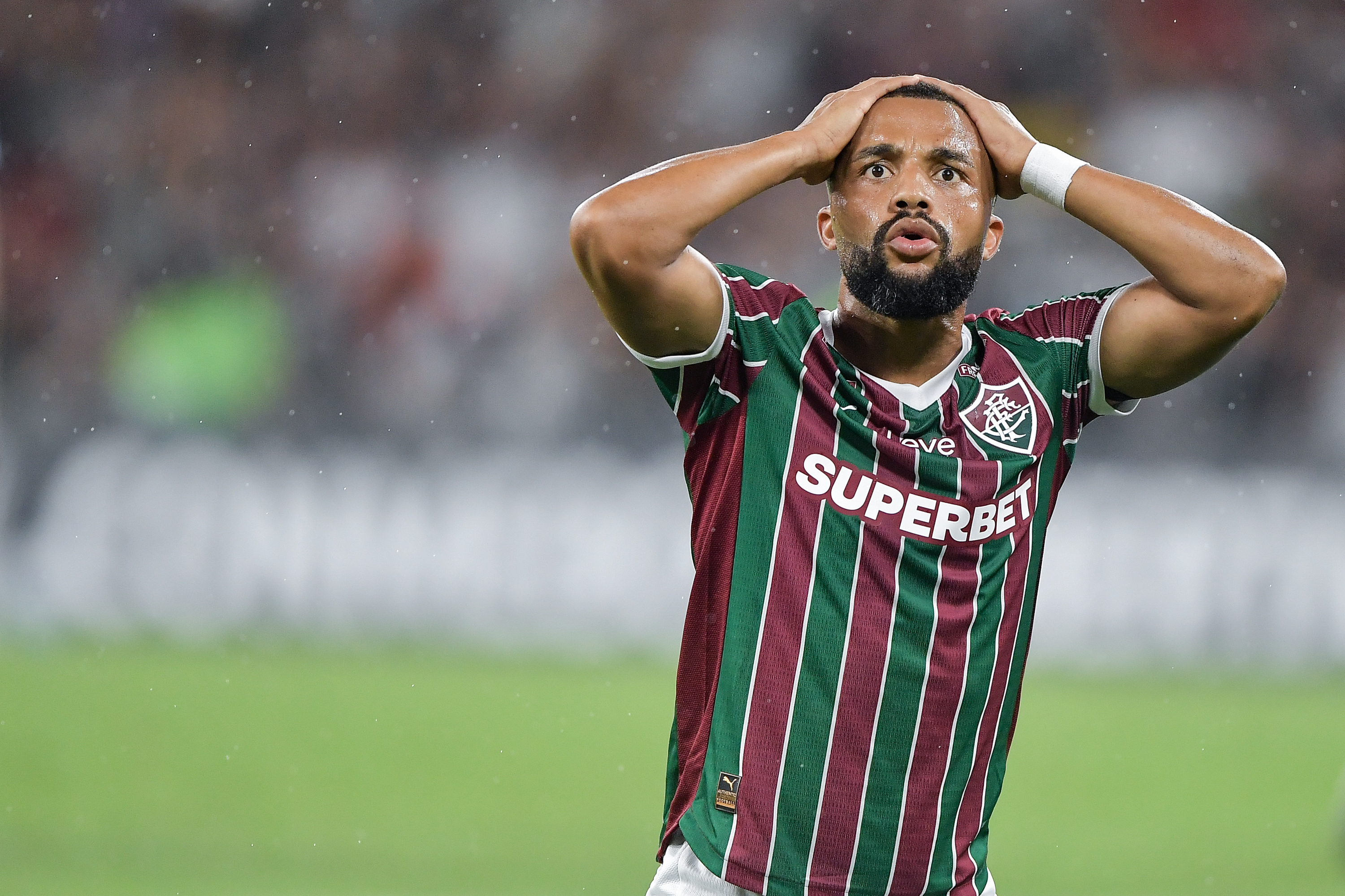 Fluminense flerta com eliminação, mas vence o Bolívar e segue vivo na Libertadores