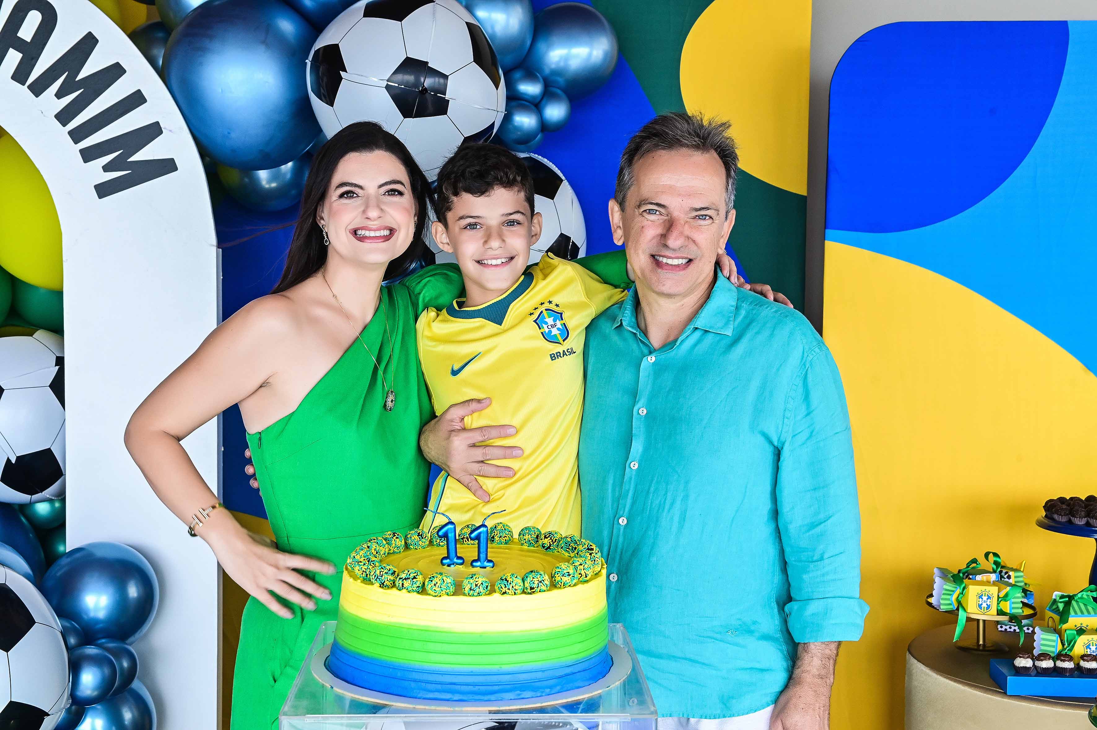 Foi em clima de Copa do Mundo o aniversário de 11 anos de Benjamin, filho de Rodrigo e Joana Barbosa