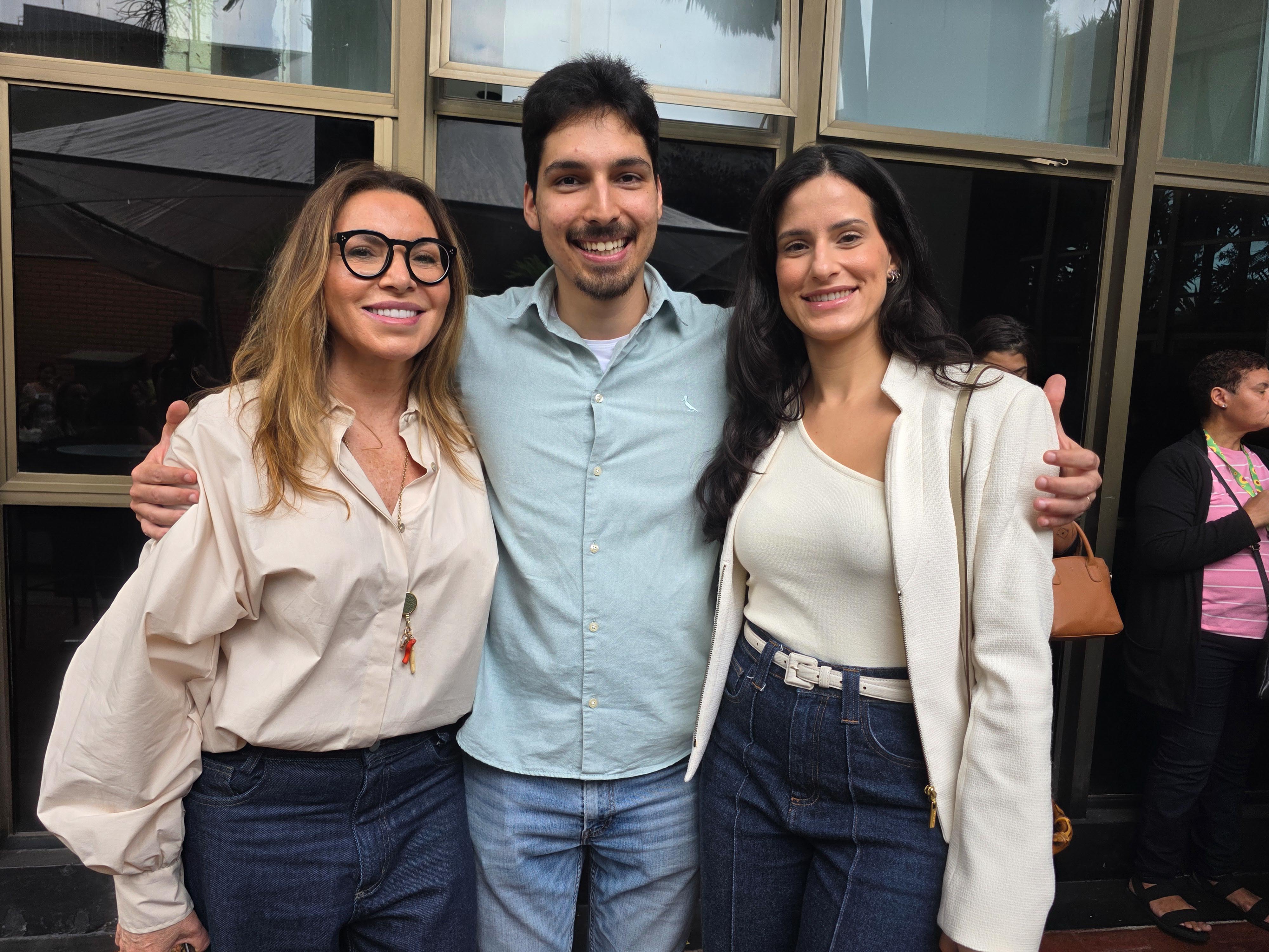 Aurê Aguiar, Antônio Lindenberg e Alessandra Peres