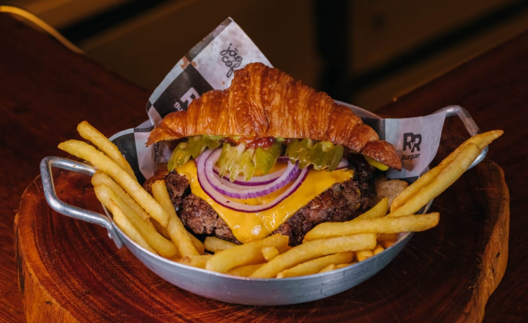 Croissant Burger da hamburgueria Ruan y Ramirez