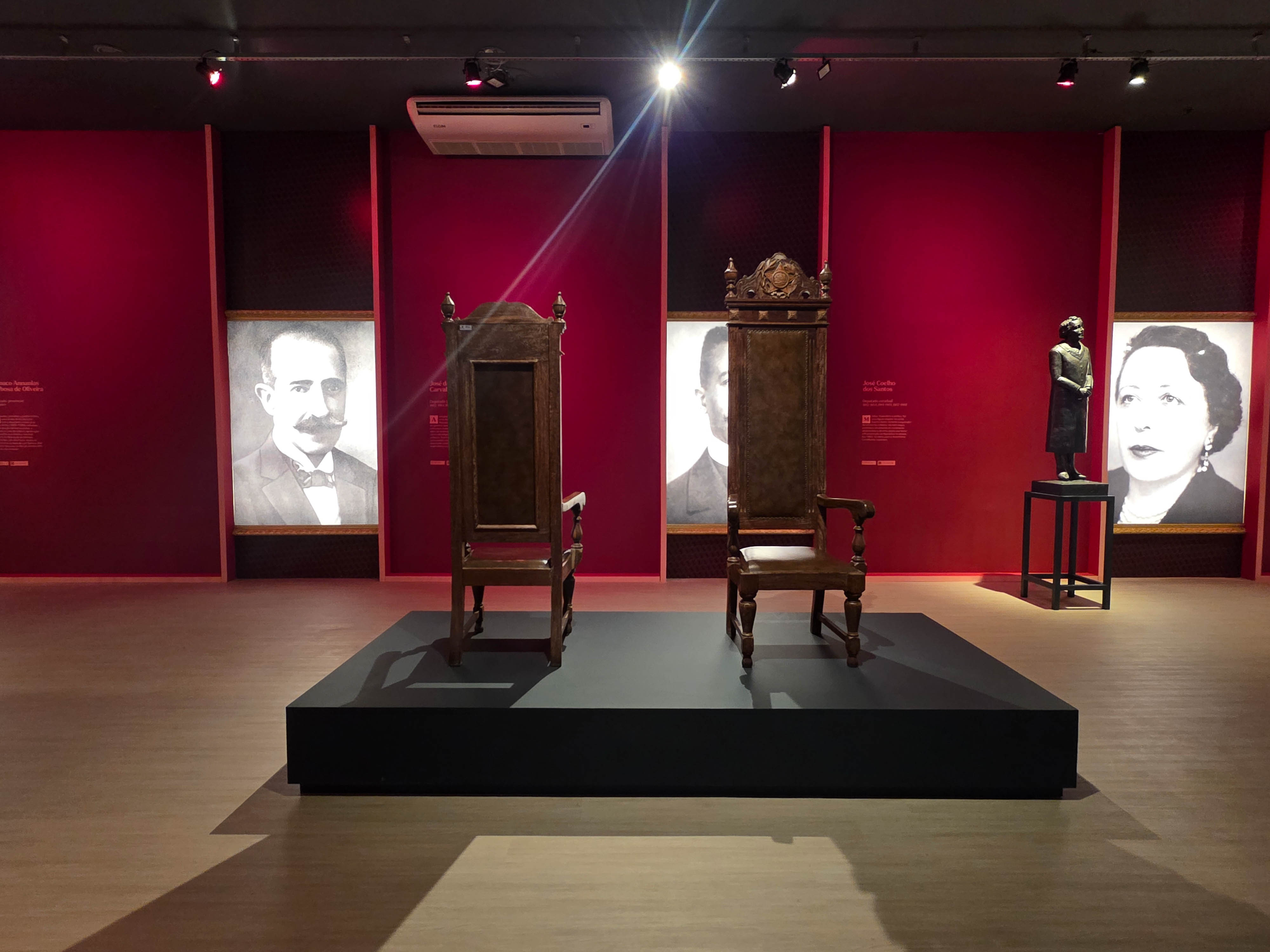 Exposição ‘190 Caminhos da Cidadania’