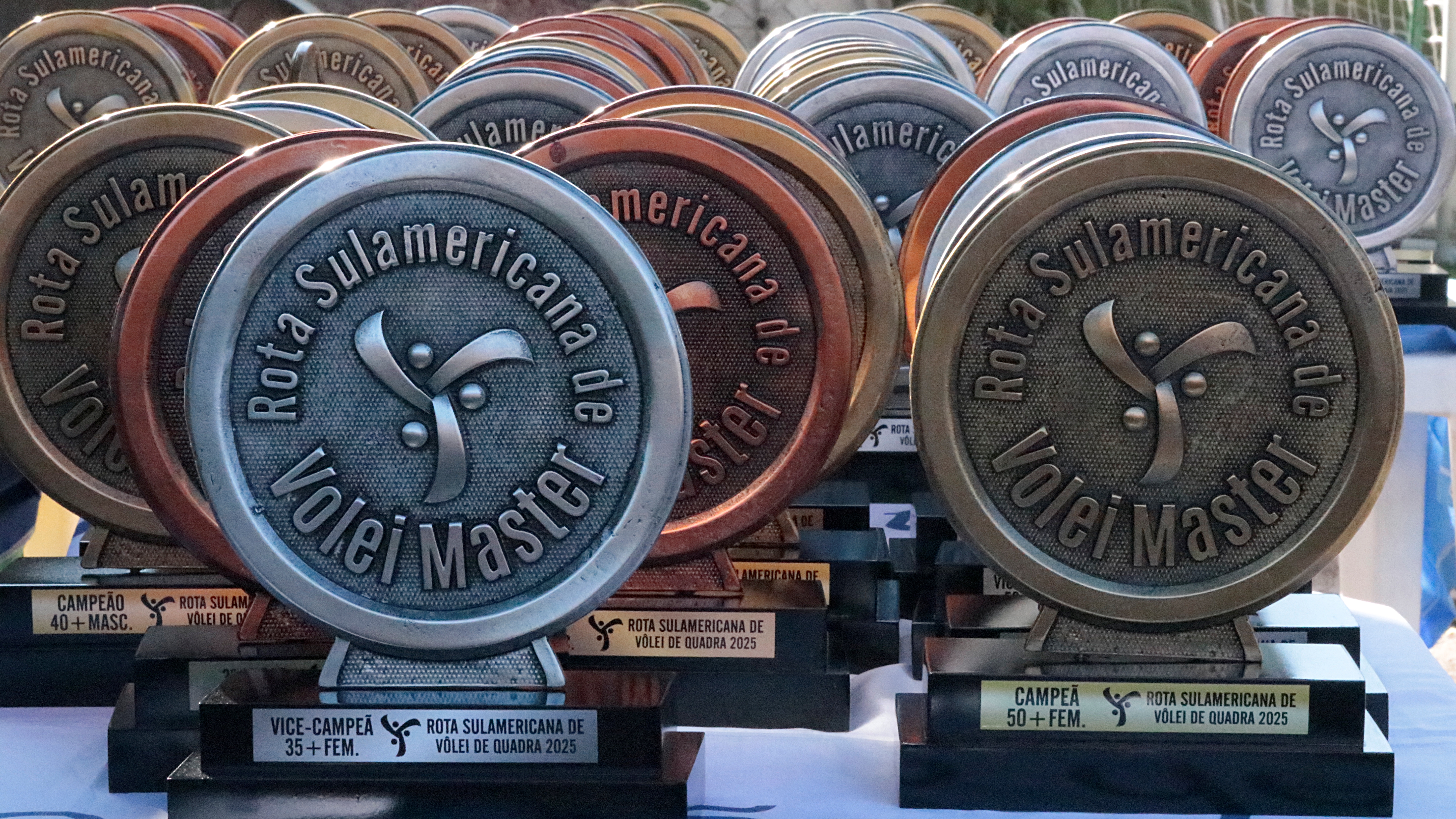 Torneio internacional de vôlei master movimenta economia de Guarapari