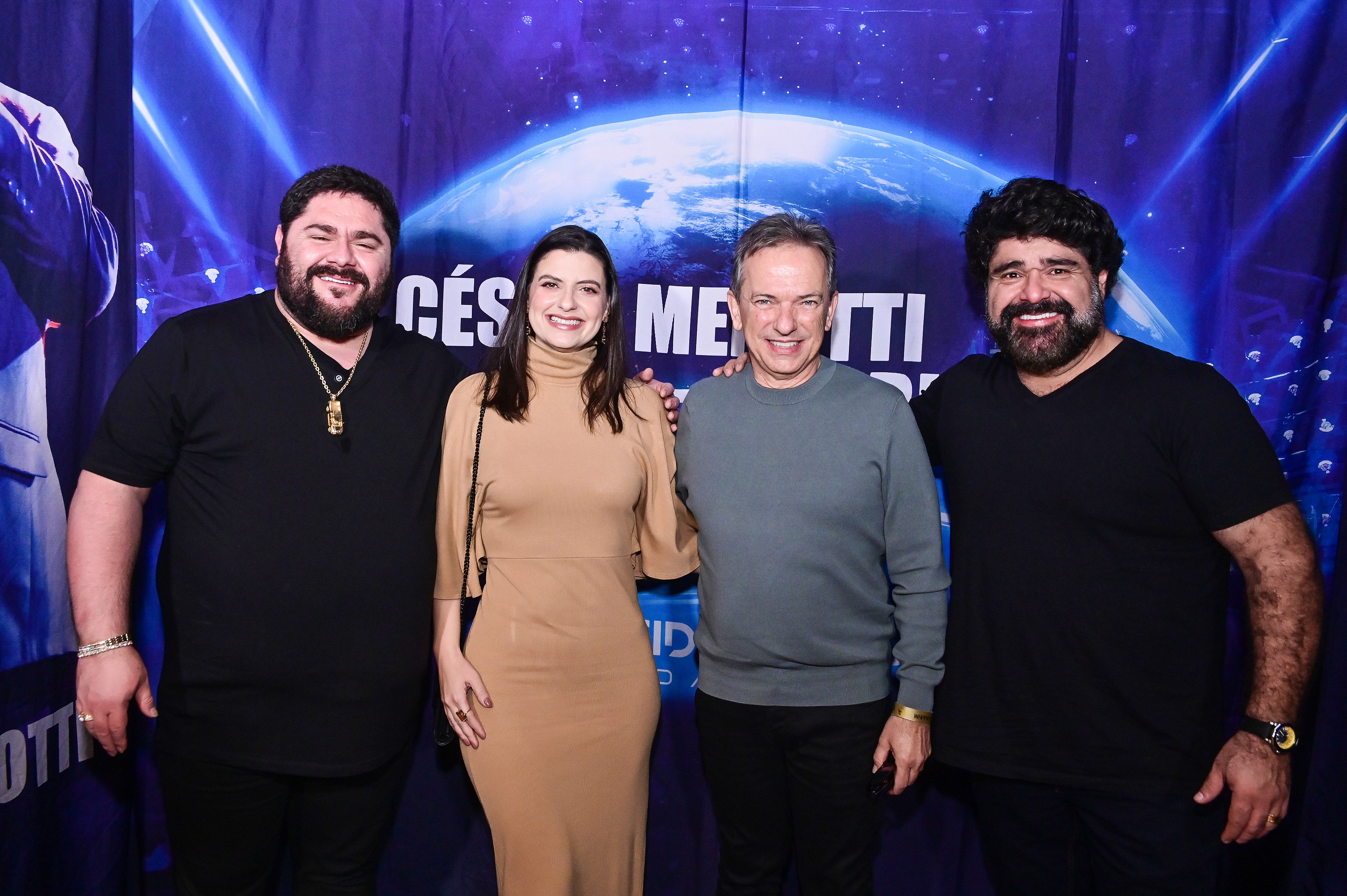 Show Os Menotti