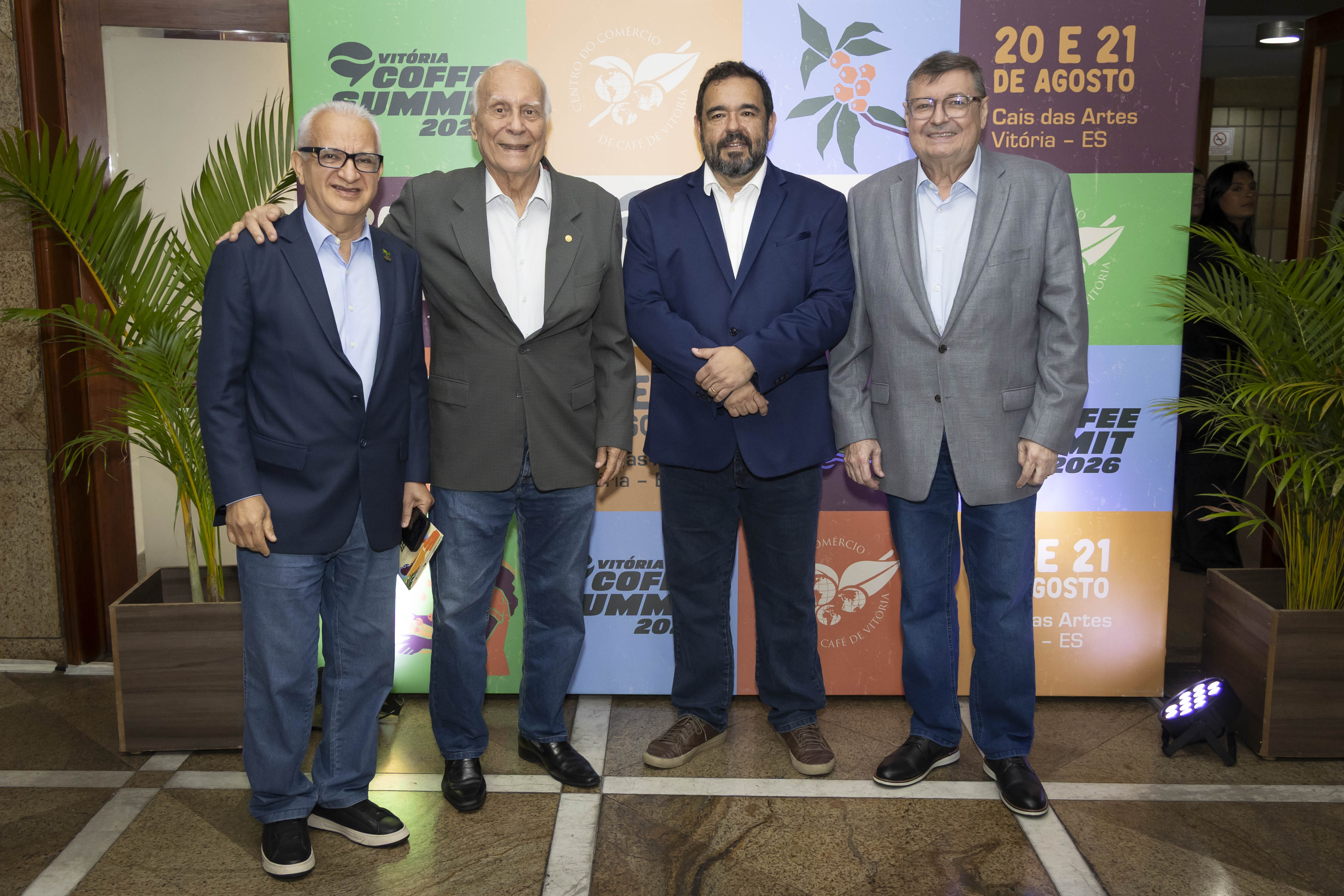 Marcio Candido, presidente do Cecafé, Júlio Rocha, preside da Faes, Fabricio Tristão, presidente do CCCV e Jorge Nicchio, vice-presidente do CCCV.