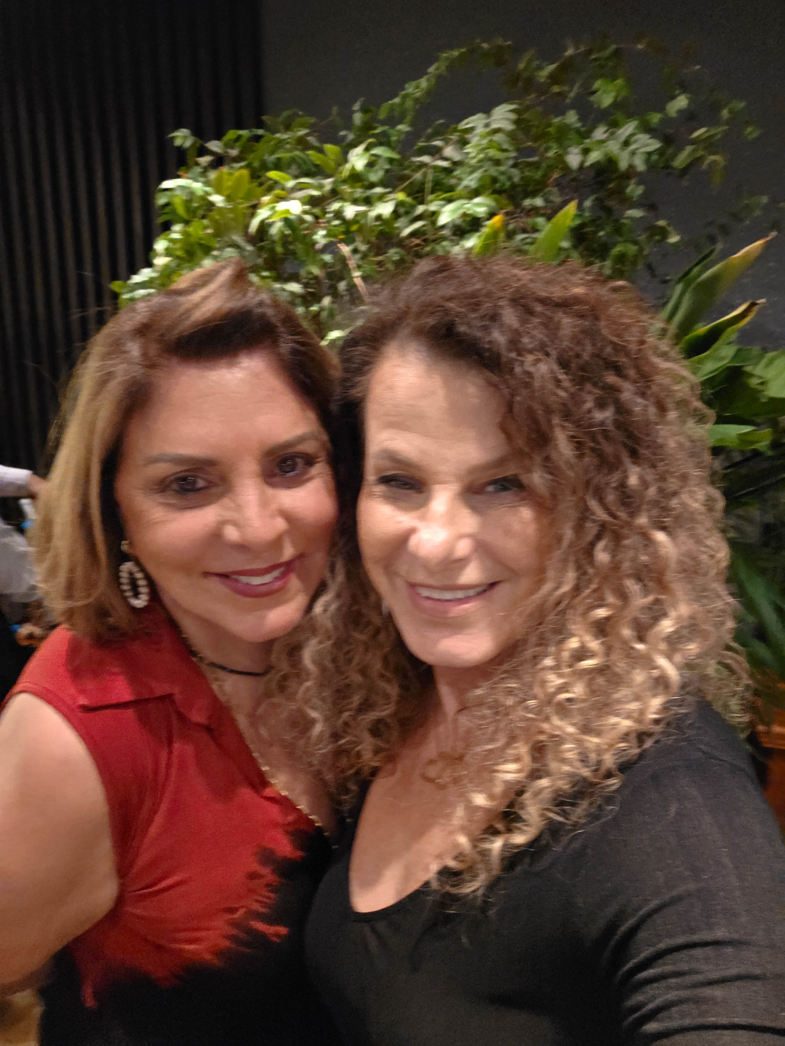 Heliane Duarte e Mônica Zorzanelli