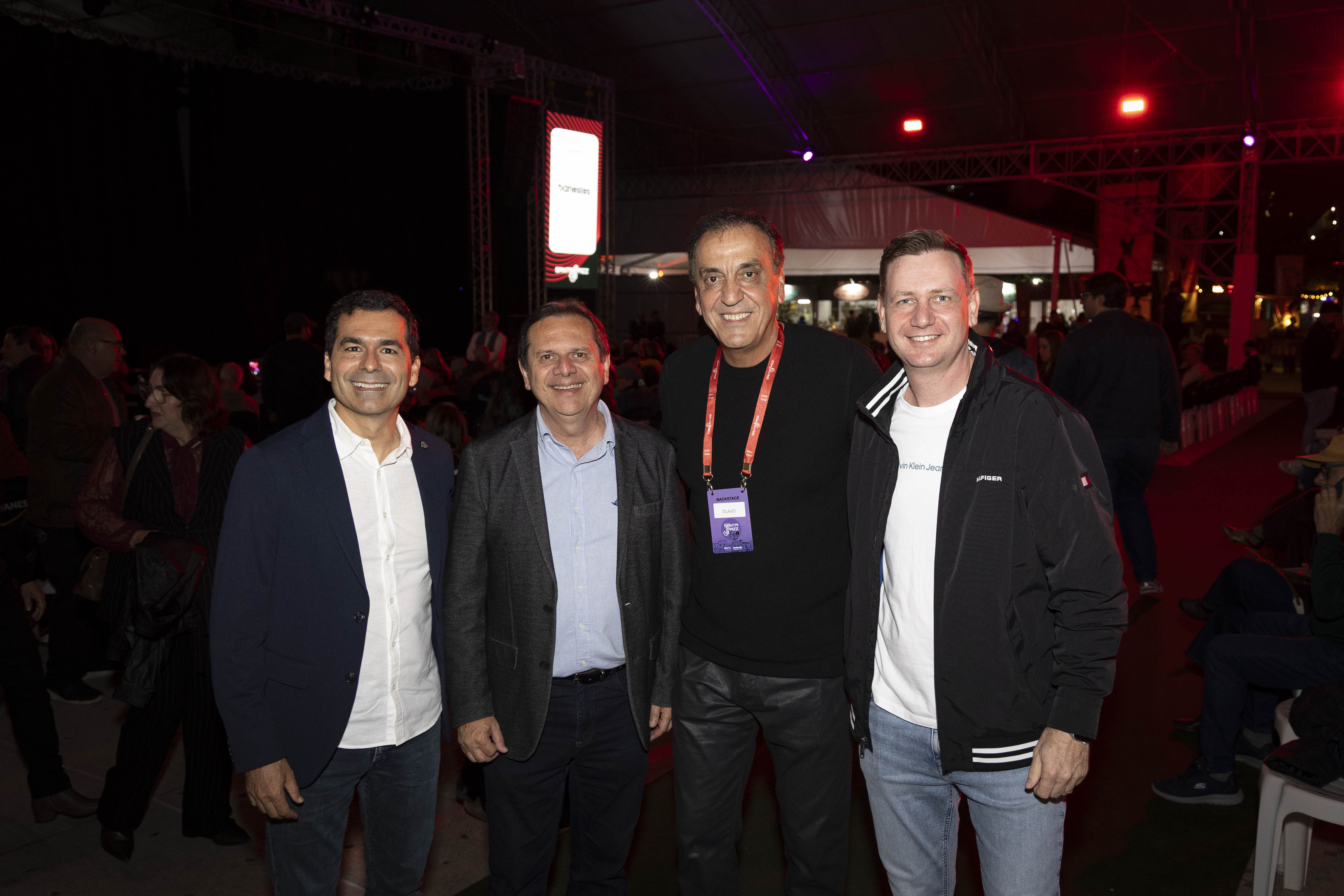 Marcos Aexandre Campos, diretor-geral da EDP no Espírito Santo, Kleber Medici, prefeito de Santa Teresa, Zé Olavo Médici, criador do Santa Jazz e Adilson Loriato Herzog, gestor executivo de relacionamento comercial da EDP.