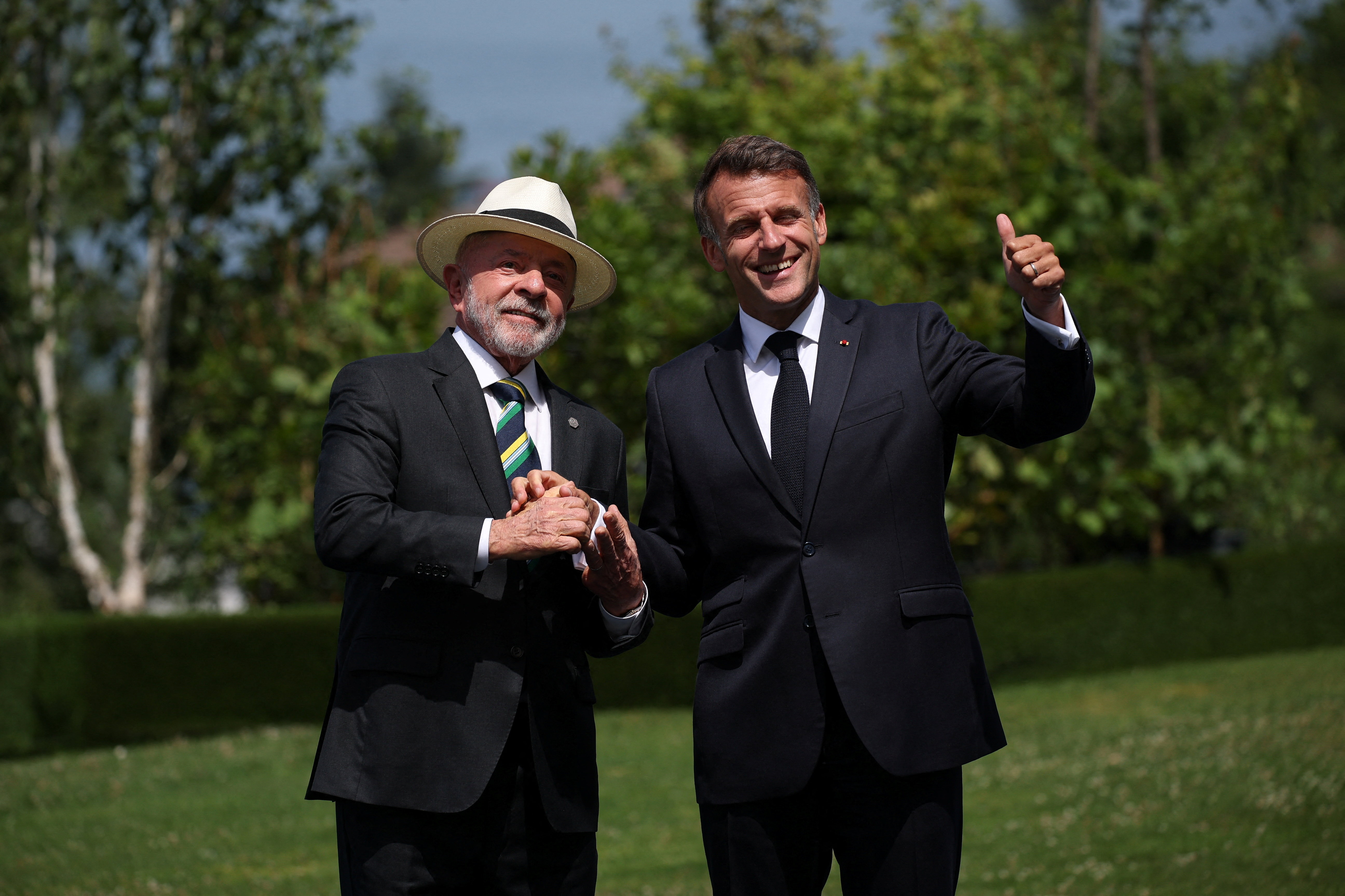 French President Emmanuel Macron and Brazilian President Luiz Inacio Lula da Silva
