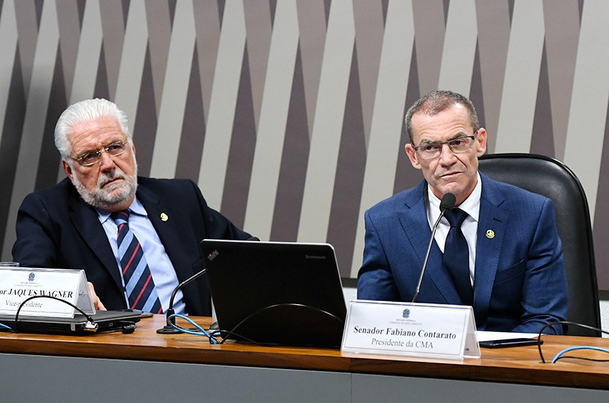 Jaques Wagner e Fabiano Contarato em 2019, durante a instalação da CPI do Meio Ambiente no Senado