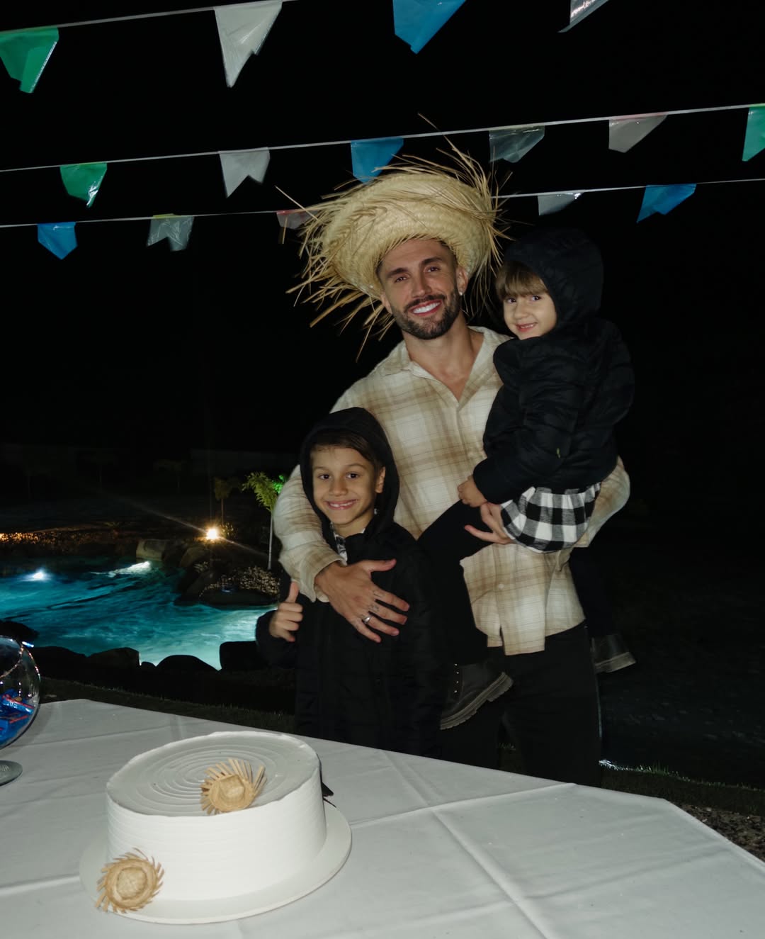 Arthur Picoli faz festa junina em Conduru, no ES