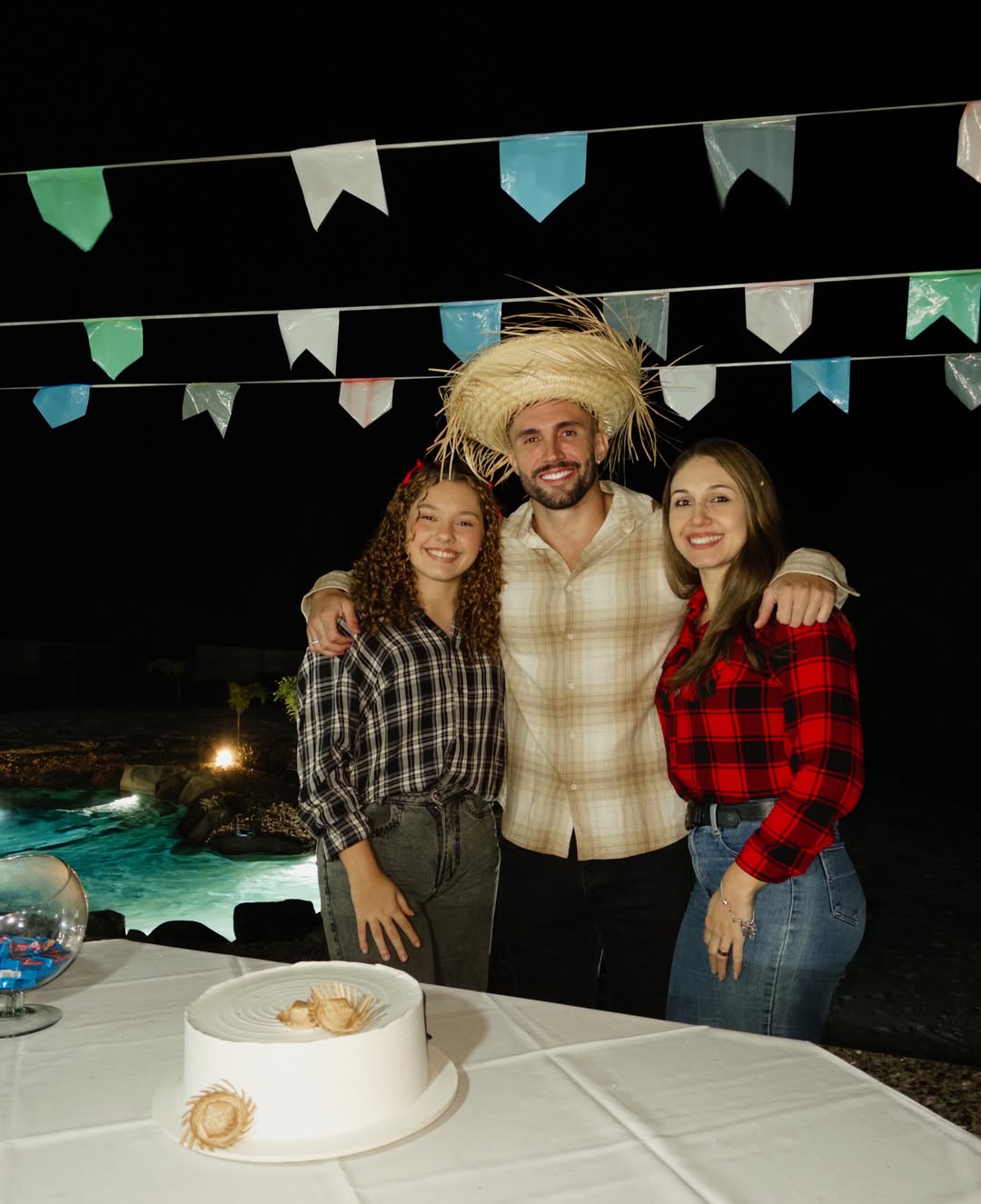 Arthur Picoli faz festa junina em Conduru, no ES