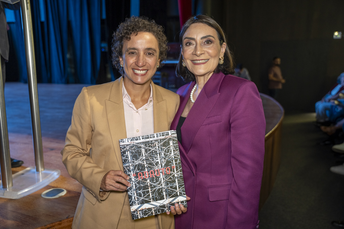 Érica Neves e Elda Bussinger