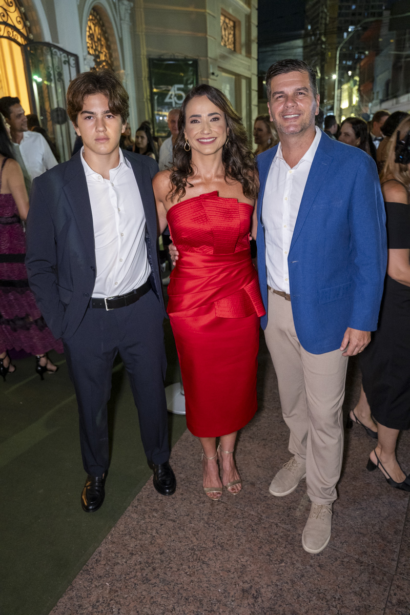 Aline Stefanon e família