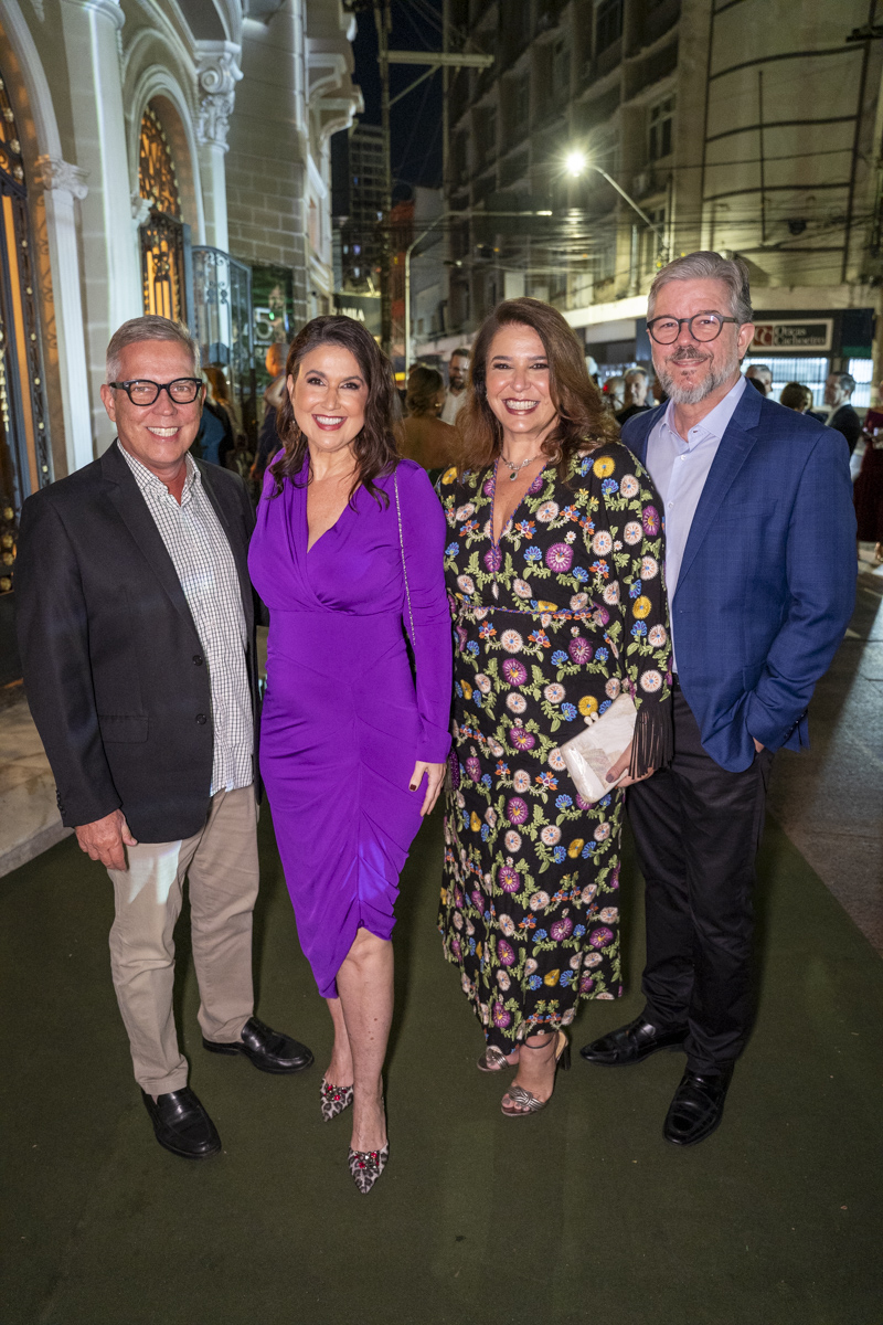 André Hees e Renata Rasseli, Karla Toríbio e David Pimenta