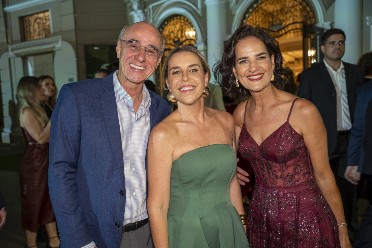 José Luis Galveas, Bartira Almeida e Flavia Giacomin