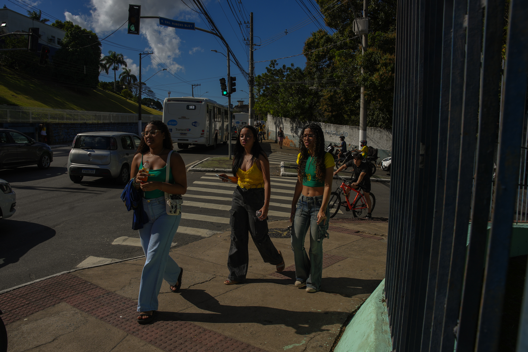 Trabalhadores liberados para assistir ao jogo da seleção enfrentam trânsito