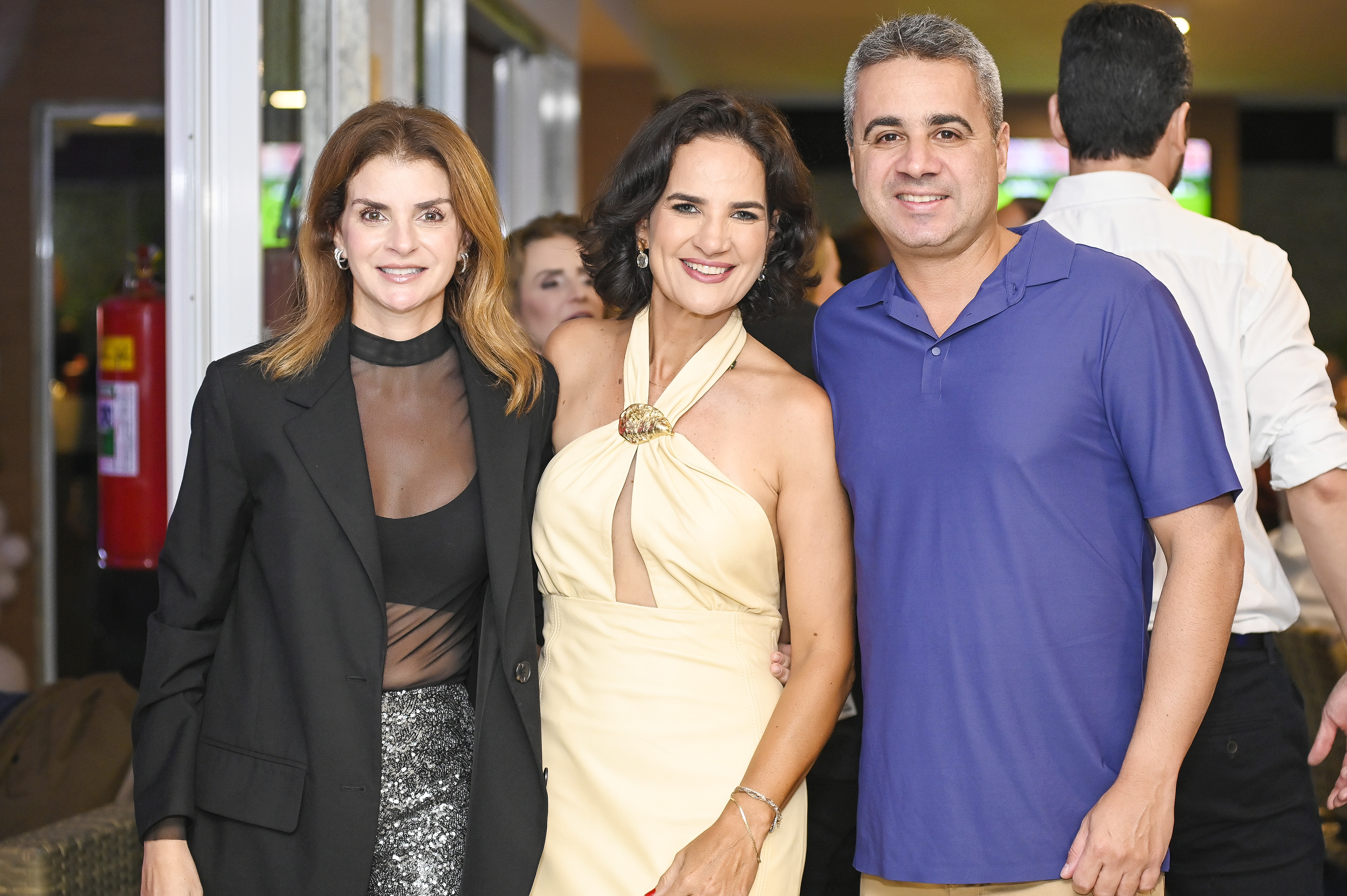 Camila Pitanga Salim, Flavia Almeida e Alexandre Pinheiro