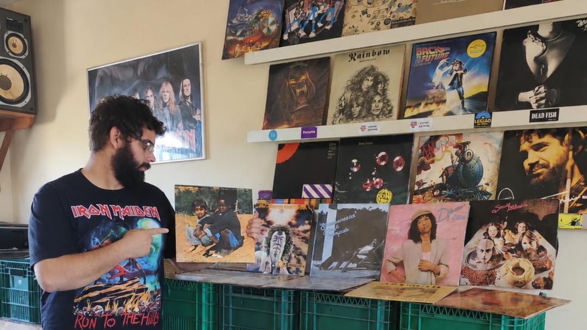Bernardo Fonseca coleciona discos desde a infância, com mais de 40 mil exemplares na coleção.