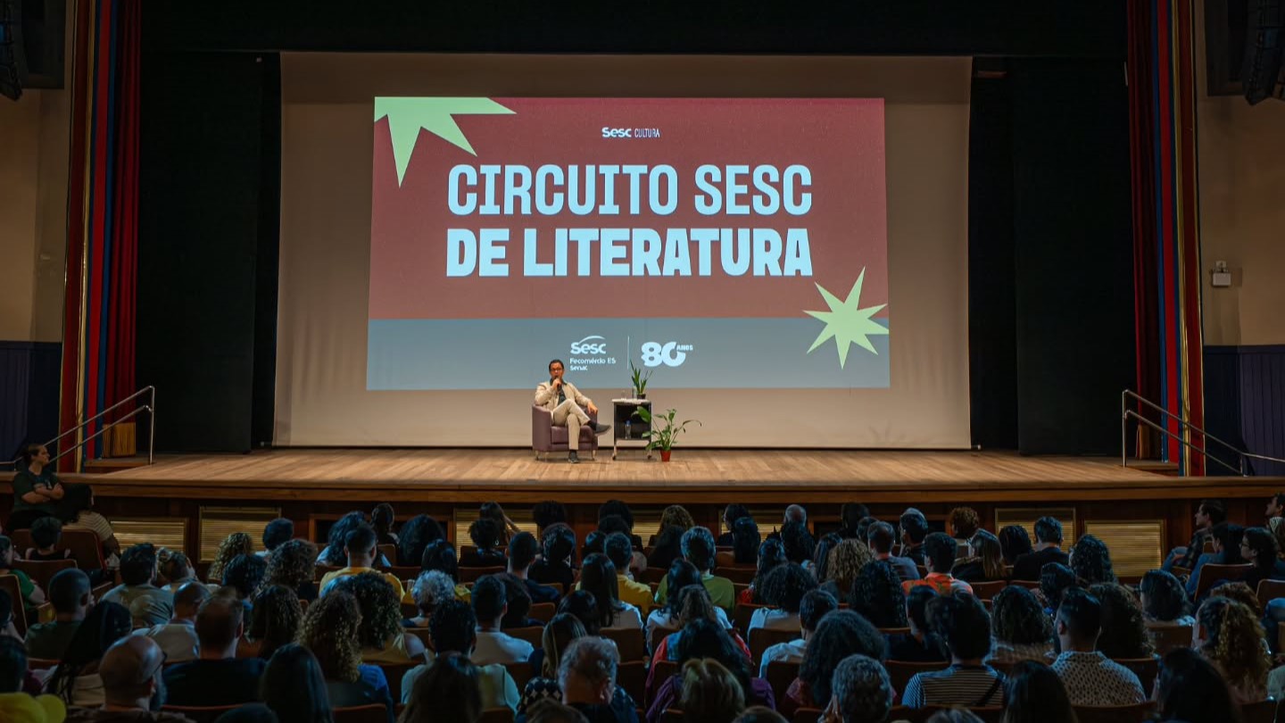 Autor conversou com os fãs no Sesc Glória sobre sua carreira
