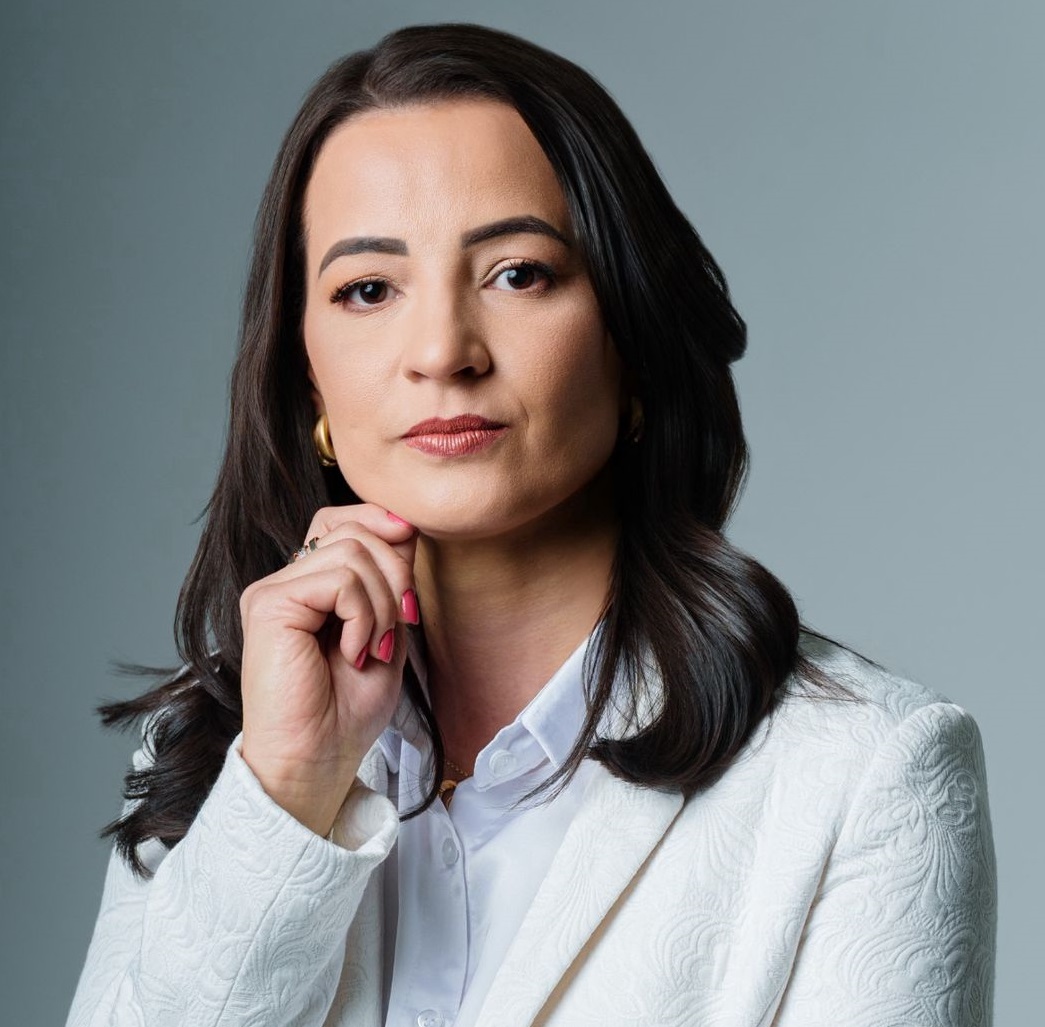 Érica Serrano, reumatologista
