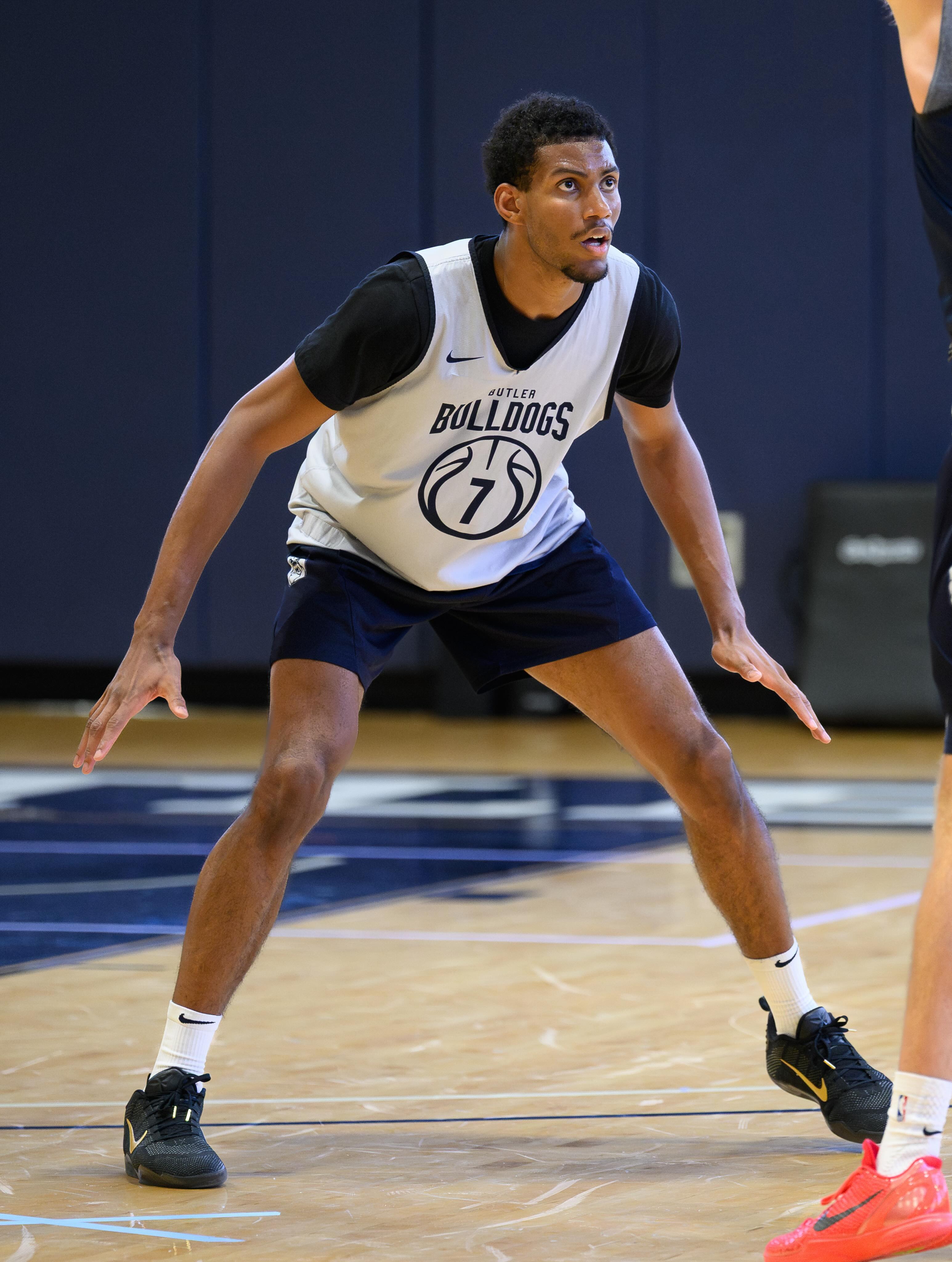 Capixaba Samis Calderon troca Kansas por Butler e seguirá na elite do basquete universitário dos EUA