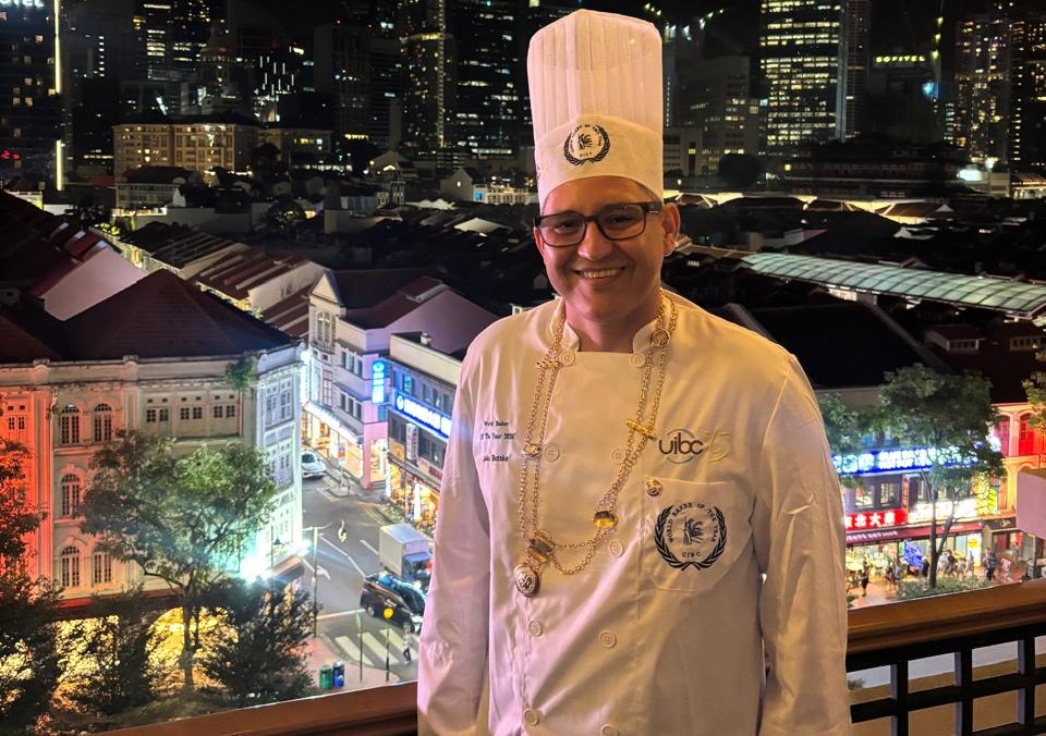 João Carlos conquistou o título durante evento promovido pela União Internacional de Padeiros e Confeiteiros (UIBC) em Singapura
