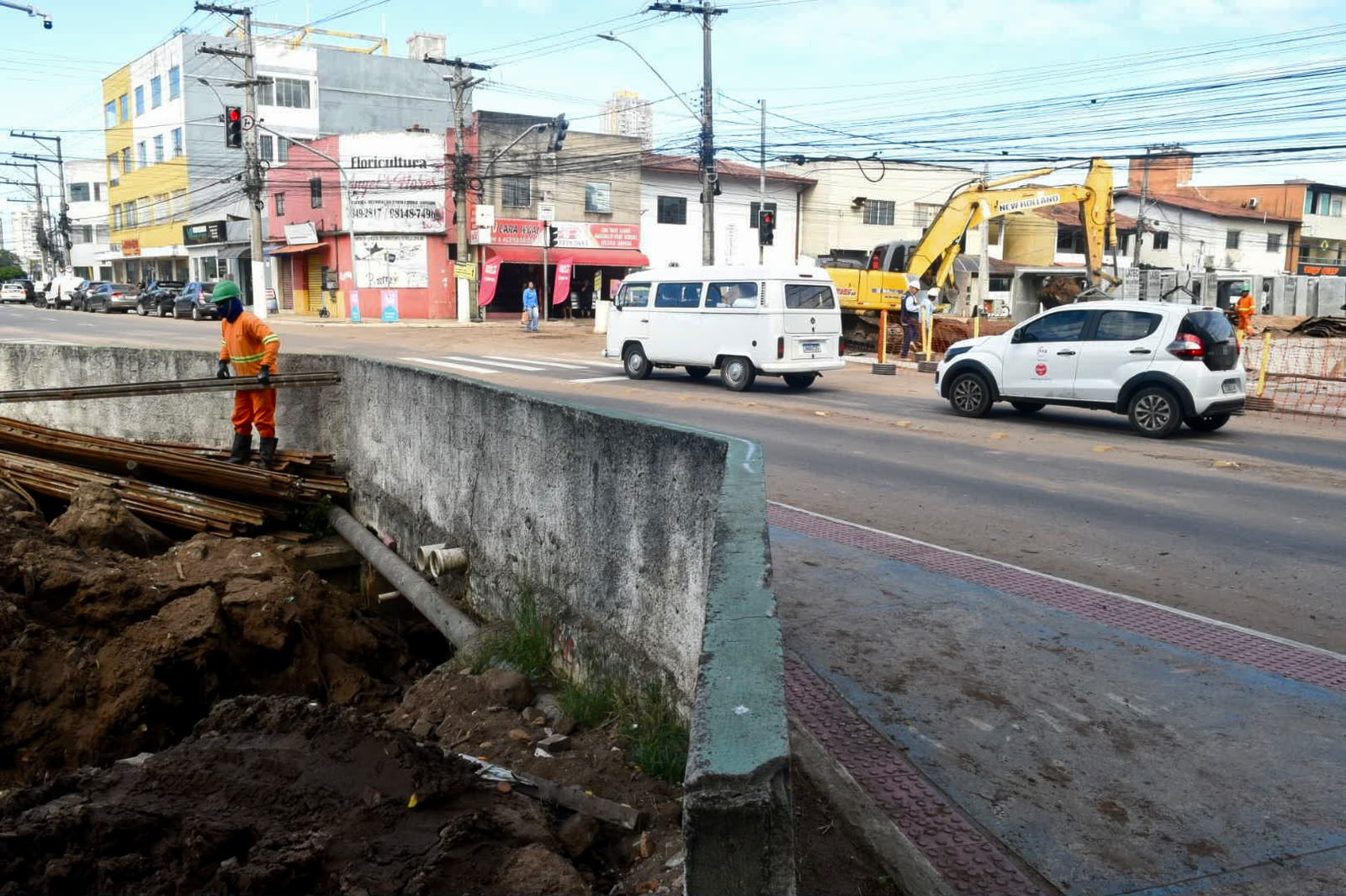 Ponte que faz ligação entre as ruas Jorge Risk, no bairro Praia das Gaivotas, e Leila Diniz, no bairro Ilha dos Bentos, em Vila Velha