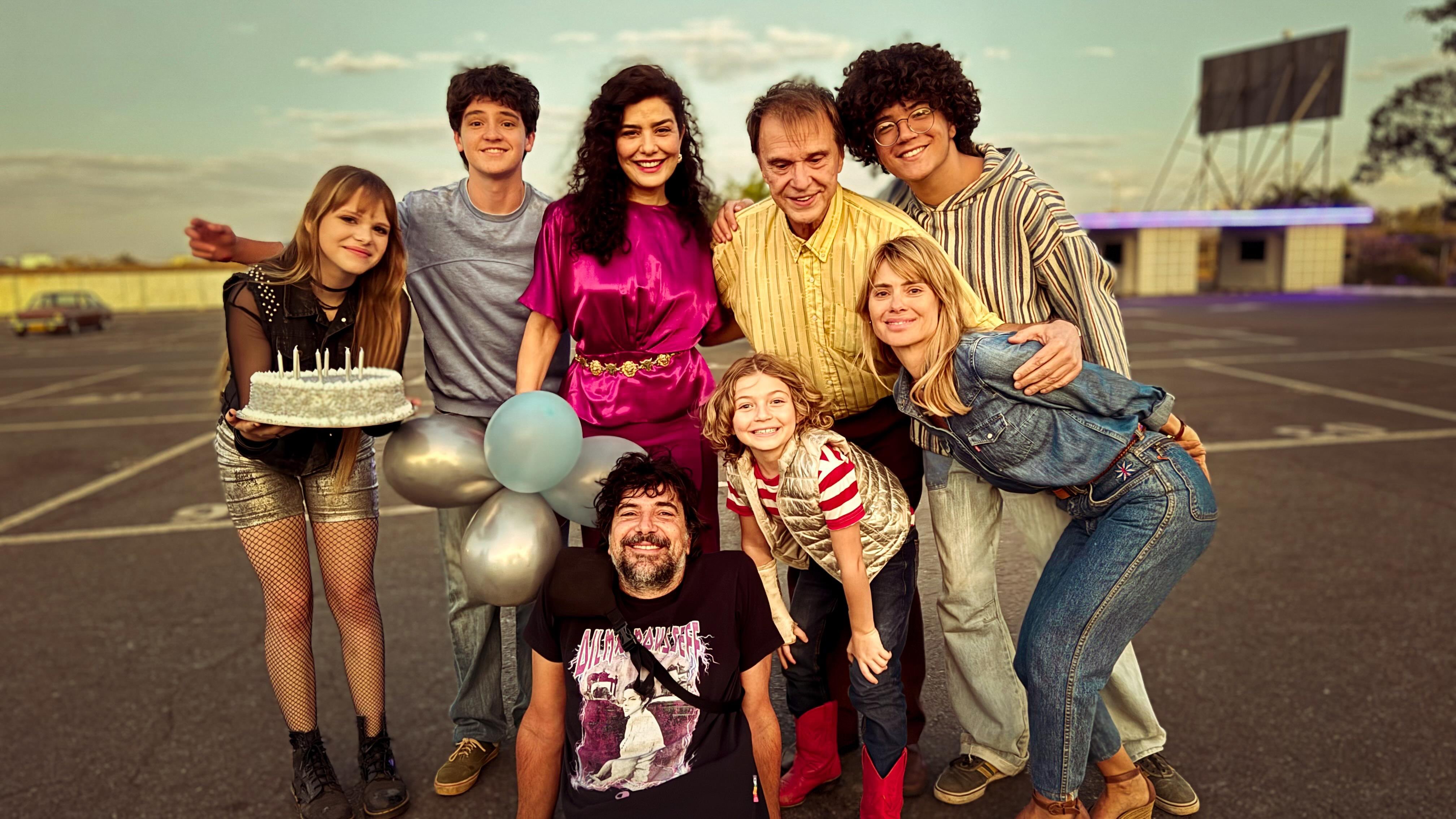 Parte do elenco do filme "Pequenas Criaturas"